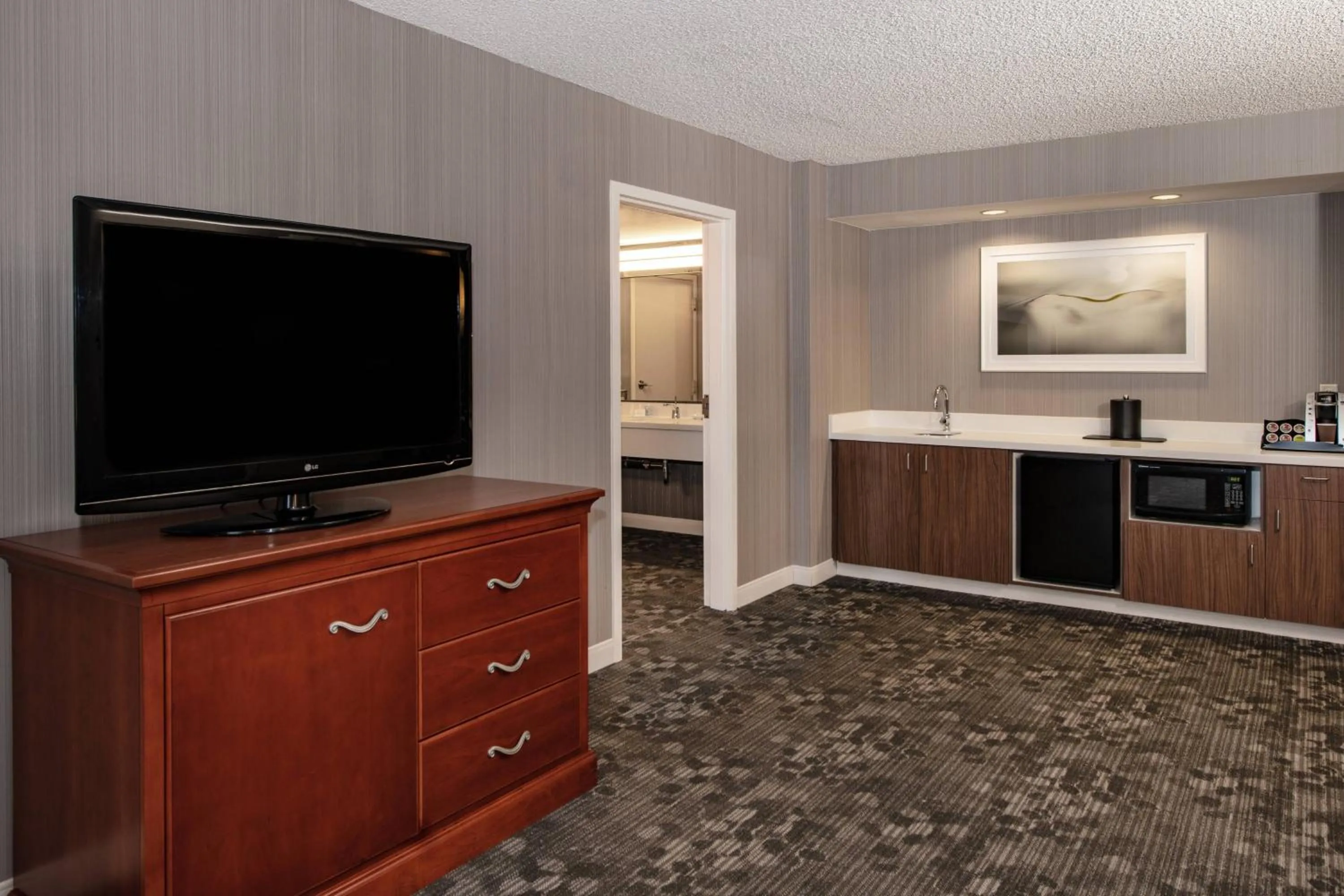 Lounge or bar in Courtyard by Marriott Newark Silicon Valley