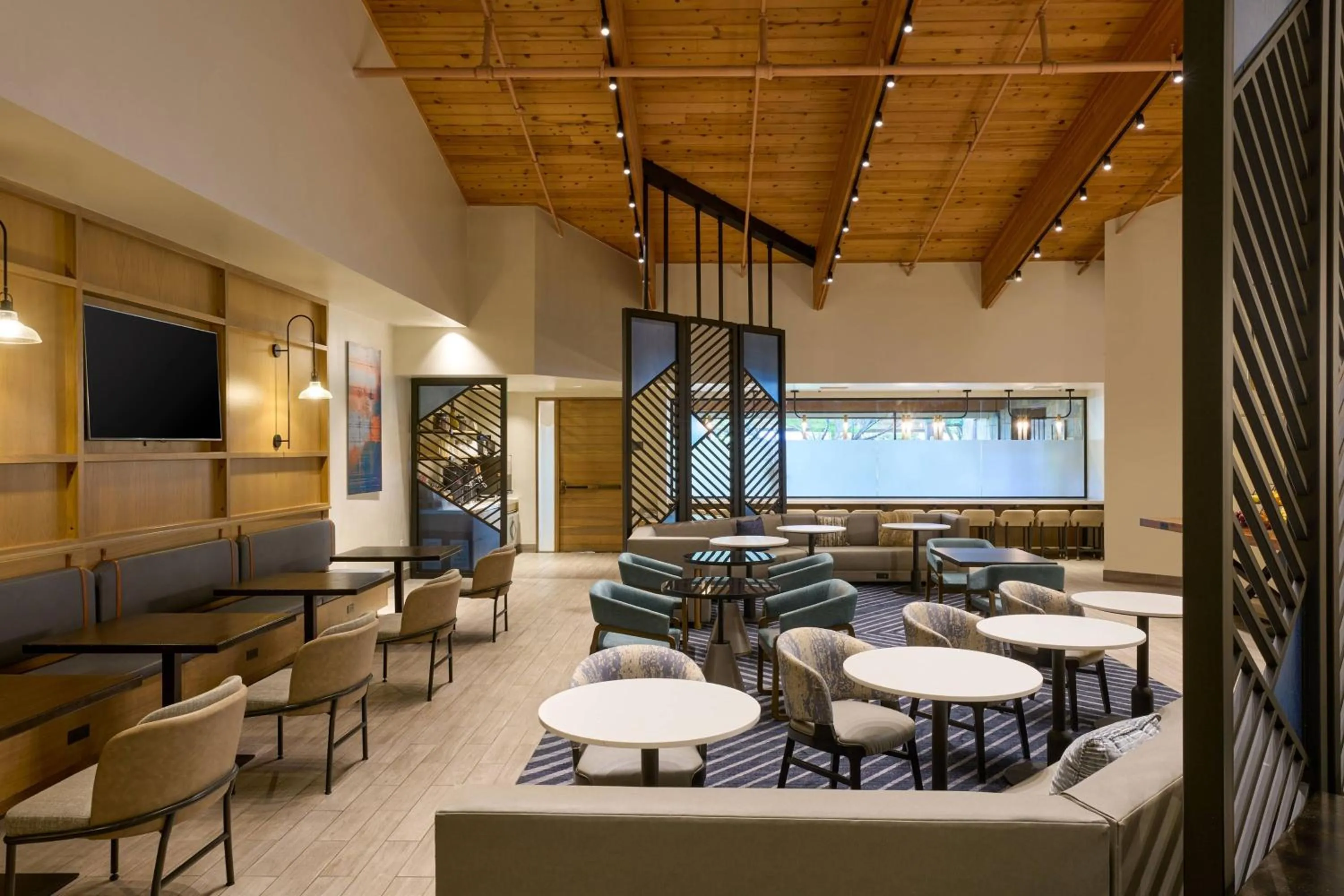 Lounge or bar in Santa Clara Marriott