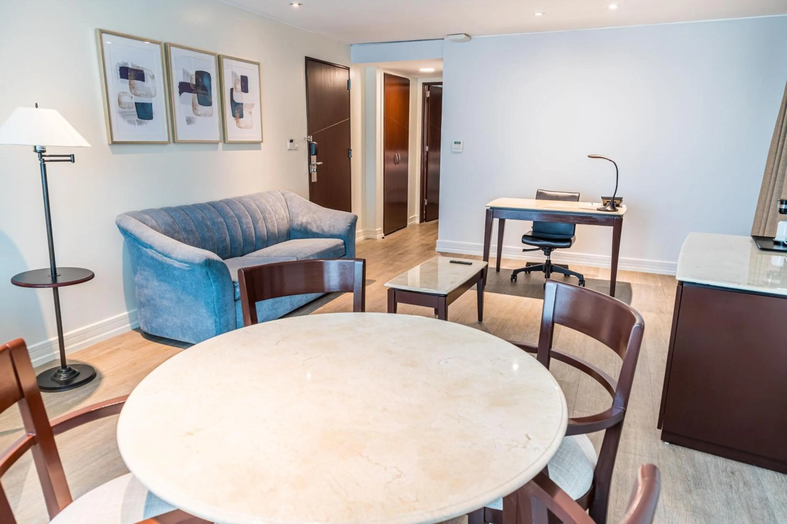 Photo of the whole room in Sheraton Guayaquil