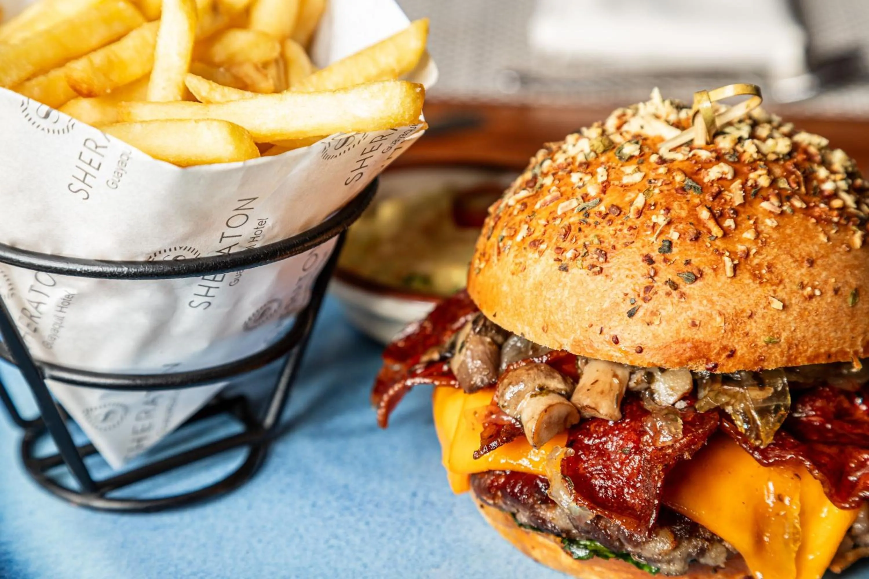 Restaurant/places to eat in Sheraton Guayaquil