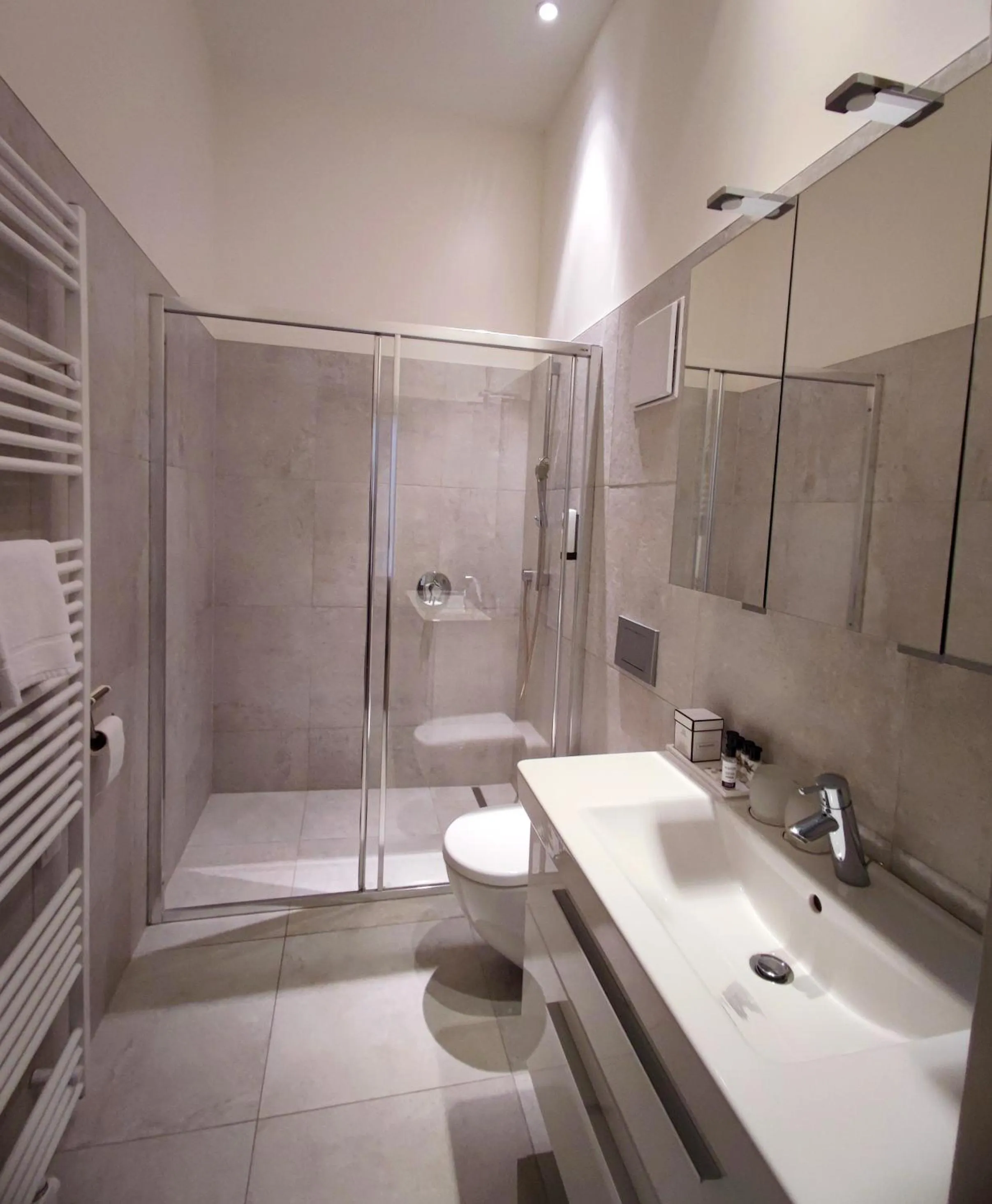 Bathroom in Hotel Am Domplatz - Adult Only