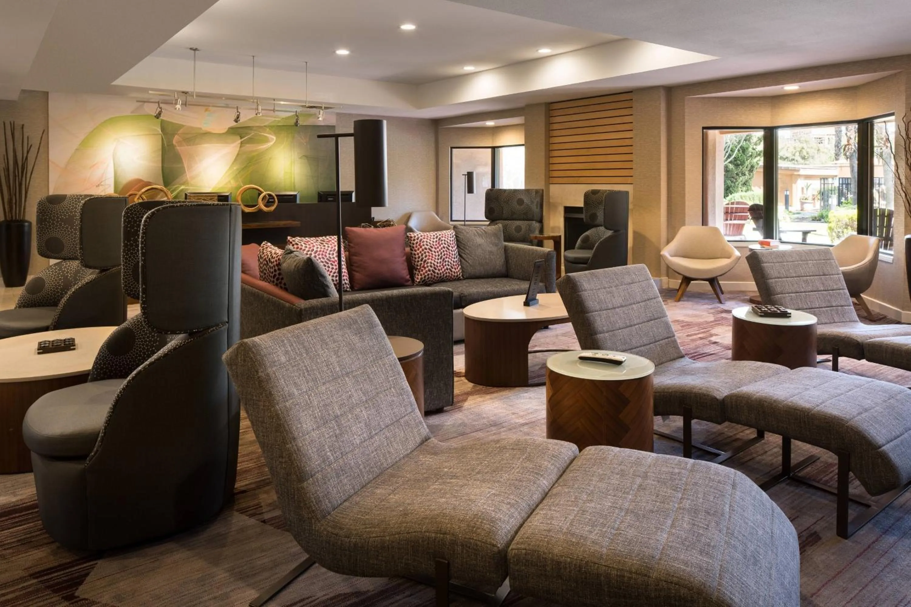 Lobby or reception in Courtyard Milpitas Silicon Valley