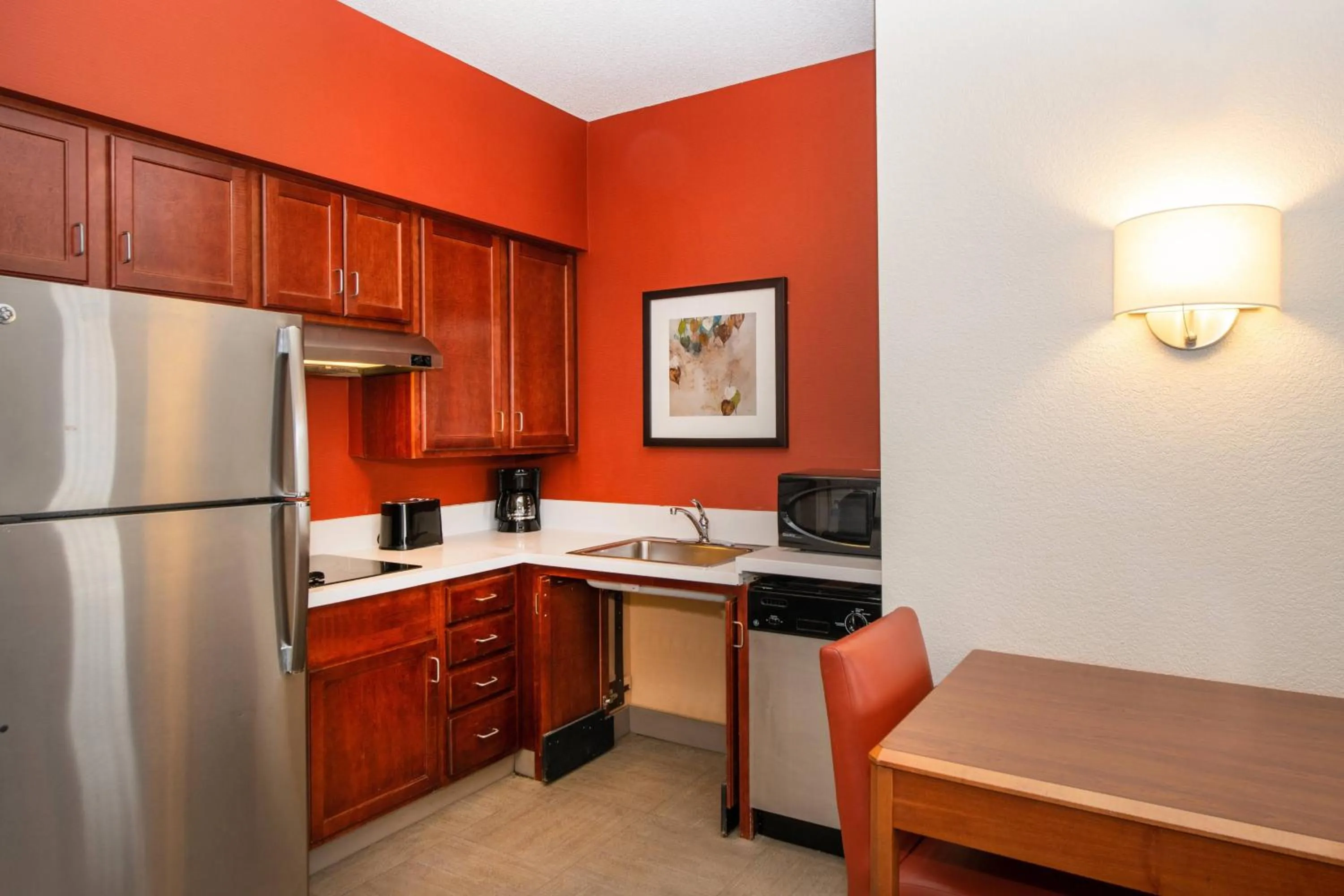 Kitchen or kitchenette in Residence Inn by Marriott Newark Silicon Valley