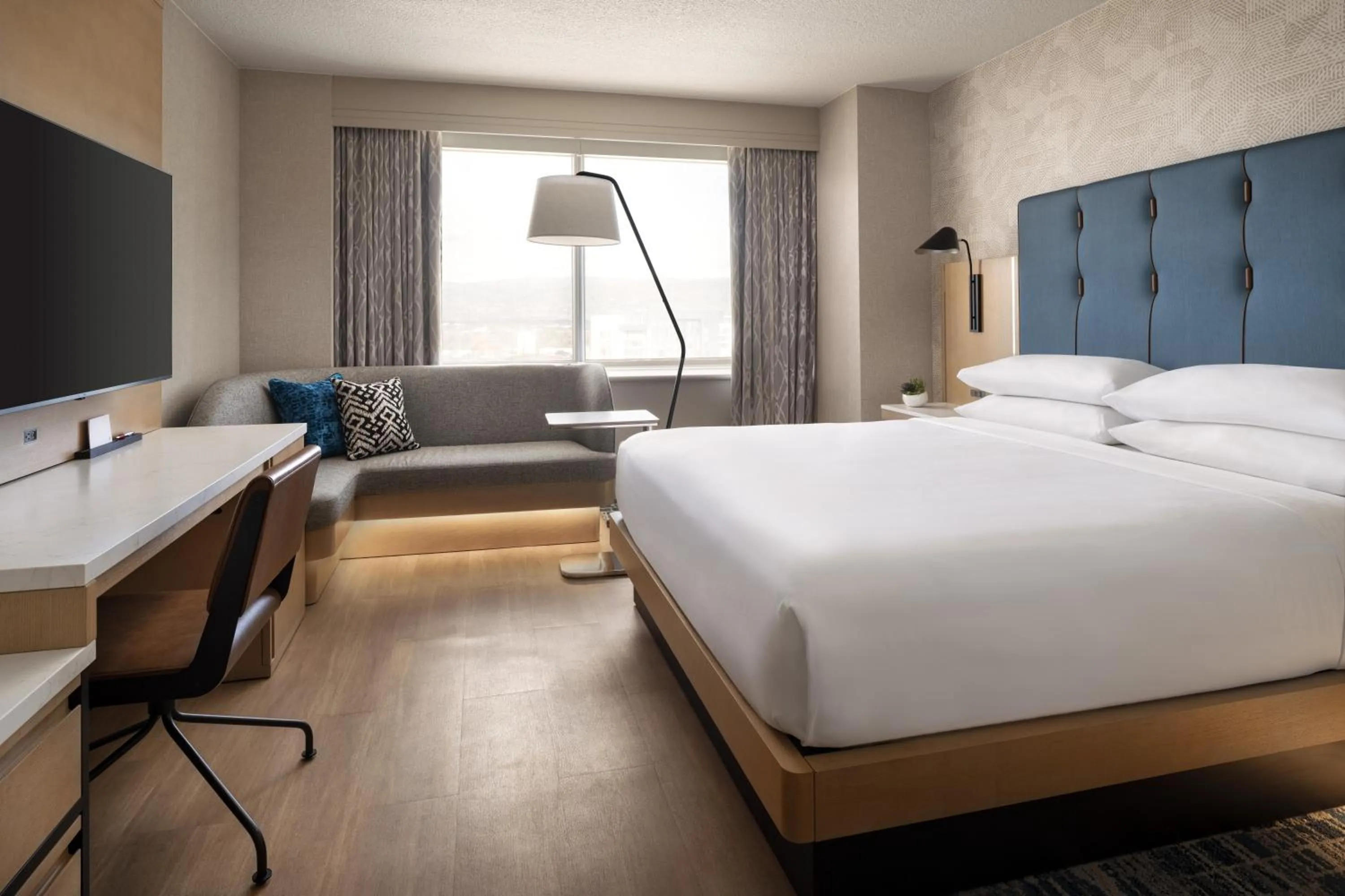 Bedroom, Bed in San Jose Marriott