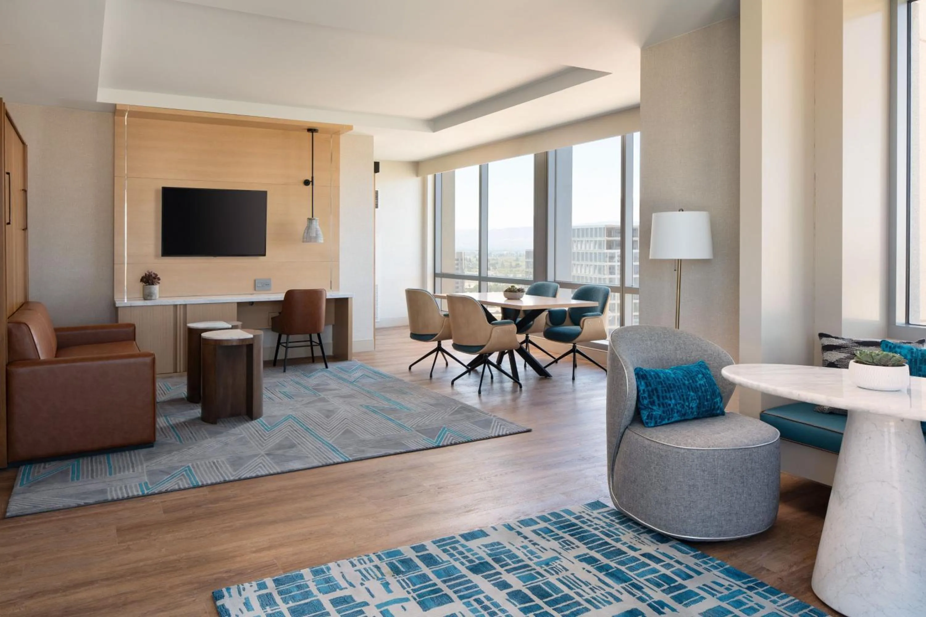 Living room in San Jose Marriott