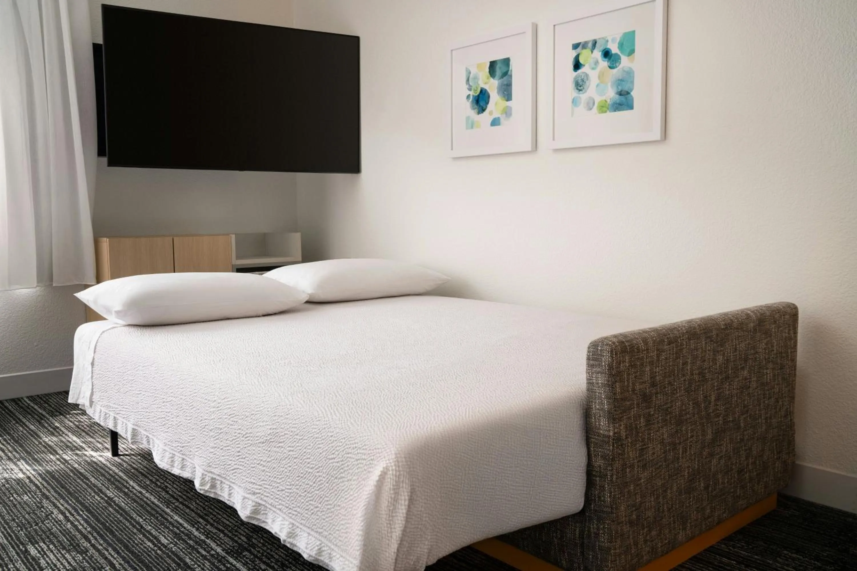 Photo of the whole room, Bed in TownePlace Suites Milpitas Silicon Valley