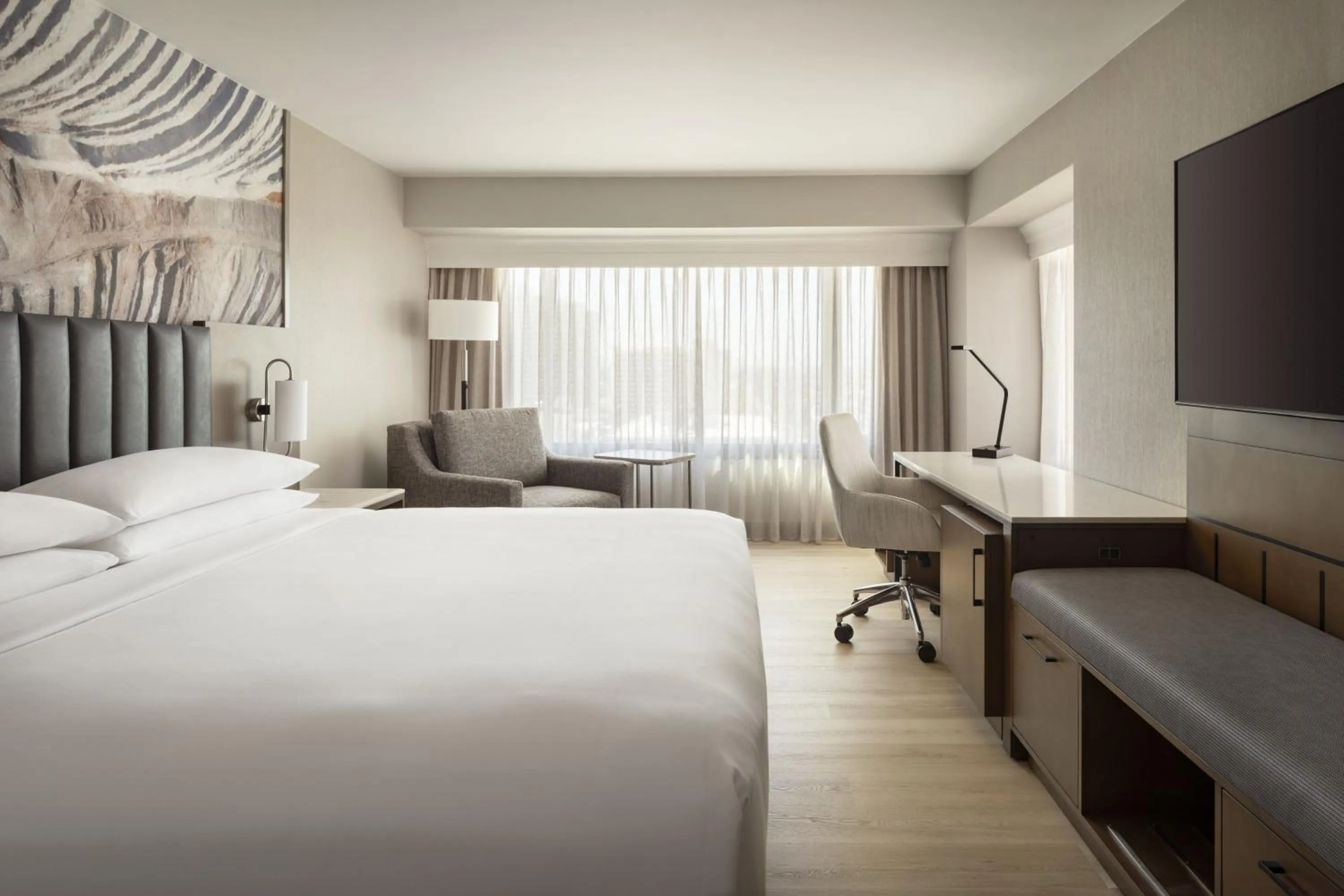 Photo of the whole room, Bed in Salt Lake Marriott Downtown at City Creek