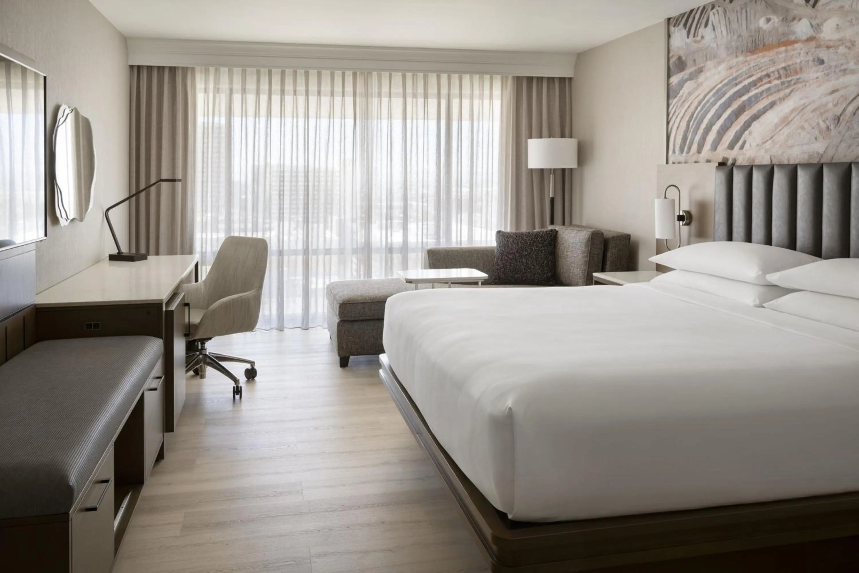 Photo of the whole room, Bed in Salt Lake Marriott Downtown at City Creek