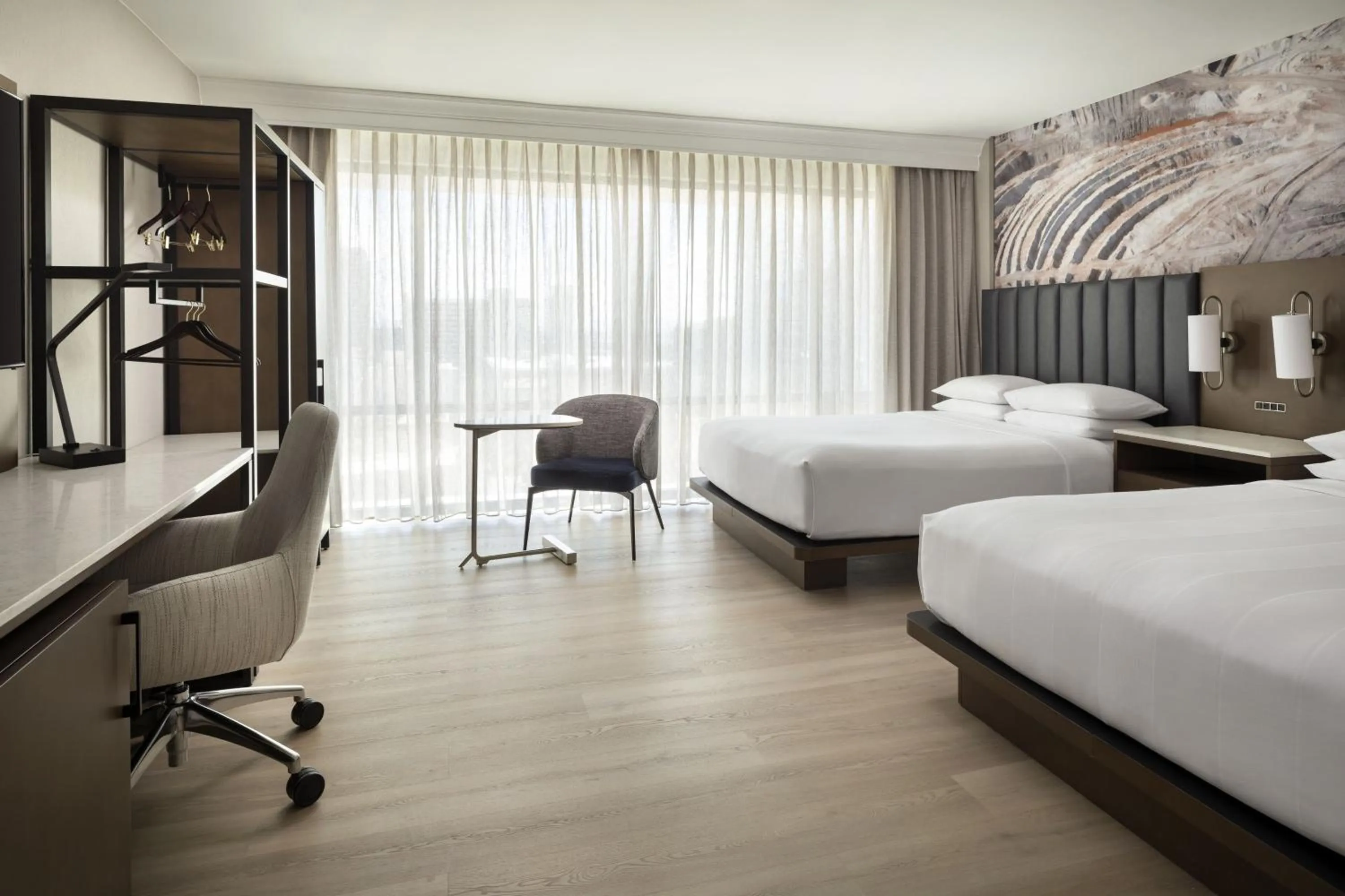 Photo of the whole room, Bed in Salt Lake Marriott Downtown at City Creek