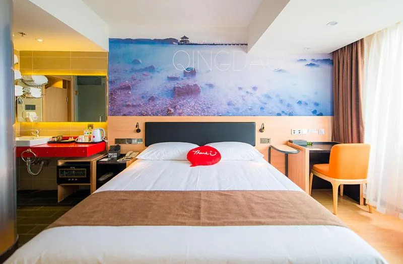 Bed in Thank Inn Plus Hotel Shandong Qingdao Development Zone Xiangjiang Road Changjiang Shopping Mall