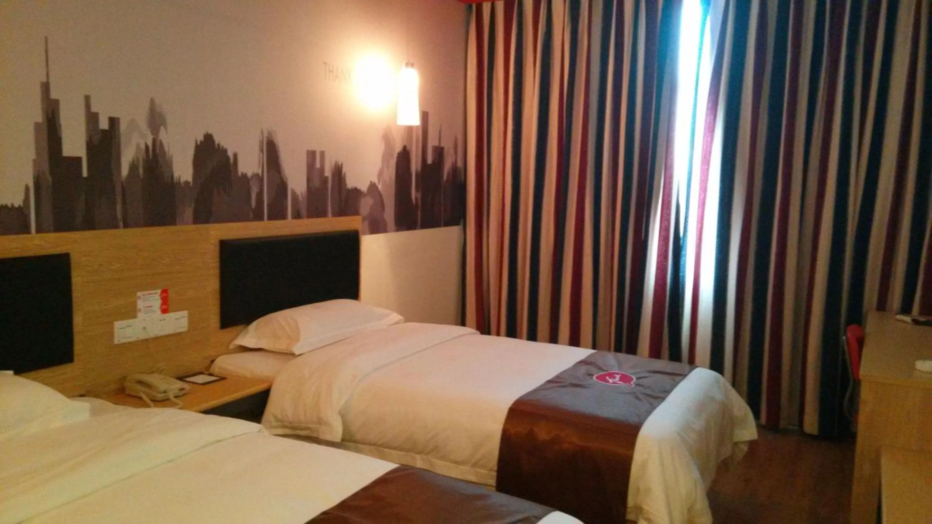 Bed in Thank Inn Chain Hotel Jiangxi Fuzhou Linchuan District Laowuhuang Palace Bus Station