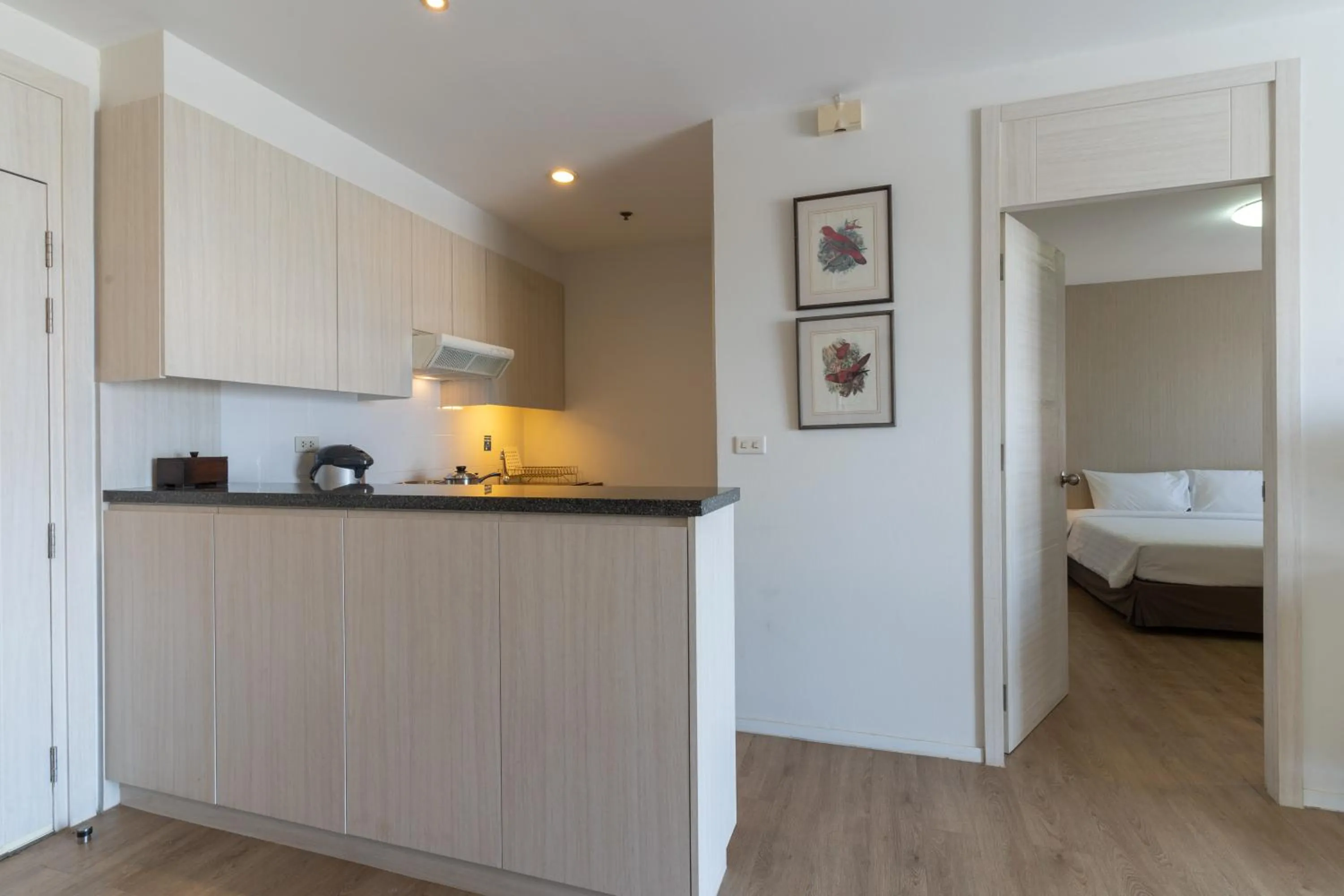 Dining area, Bed in Kantary Bay Hotel And Serviced Apartments Sriracha