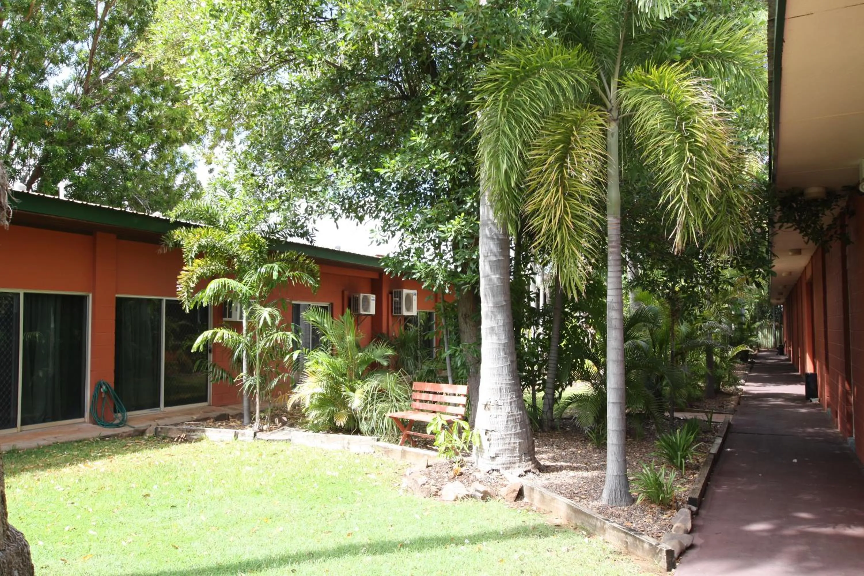 Property building in Hotel Kununurra