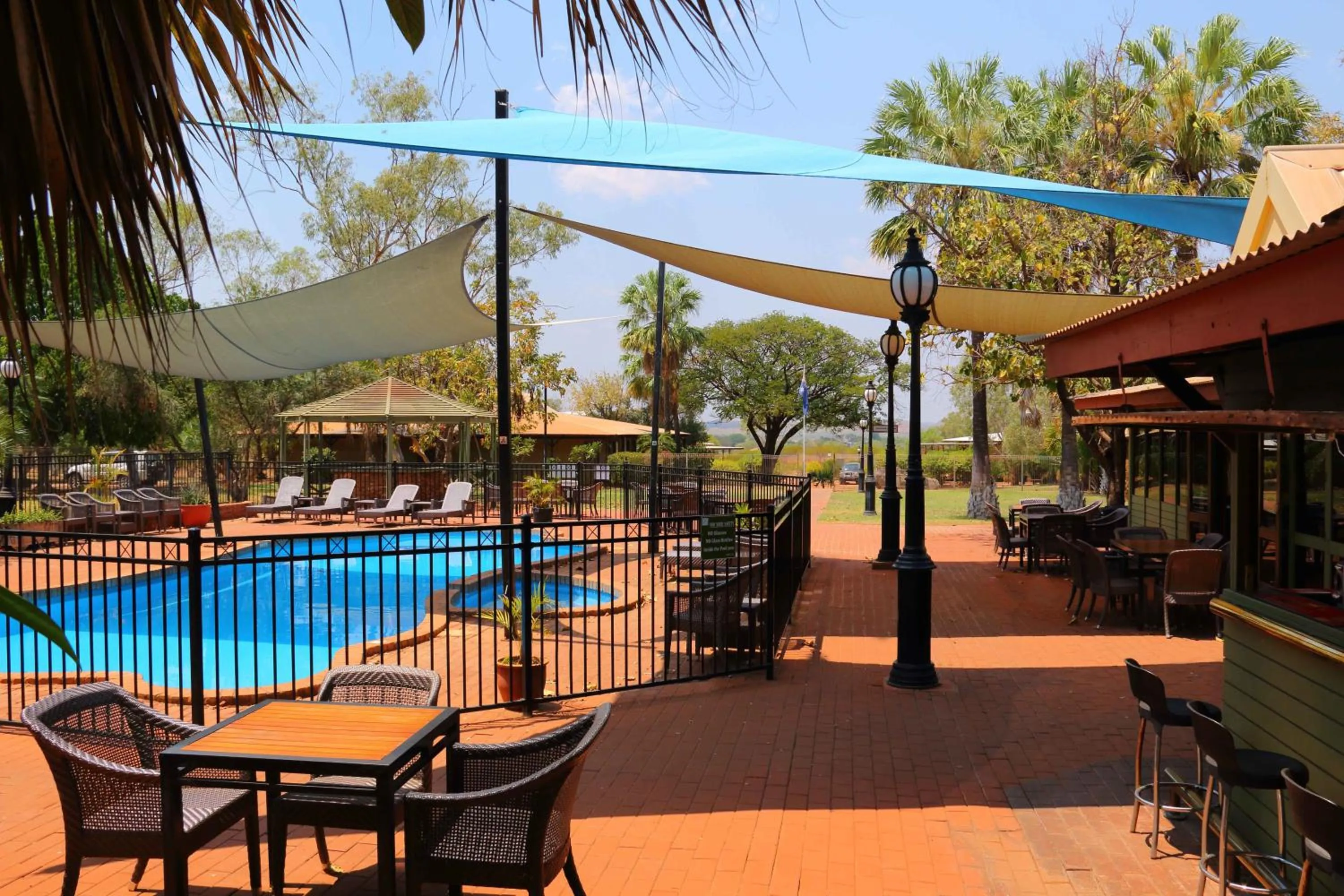 Swimming pool in Kimberley Hotel