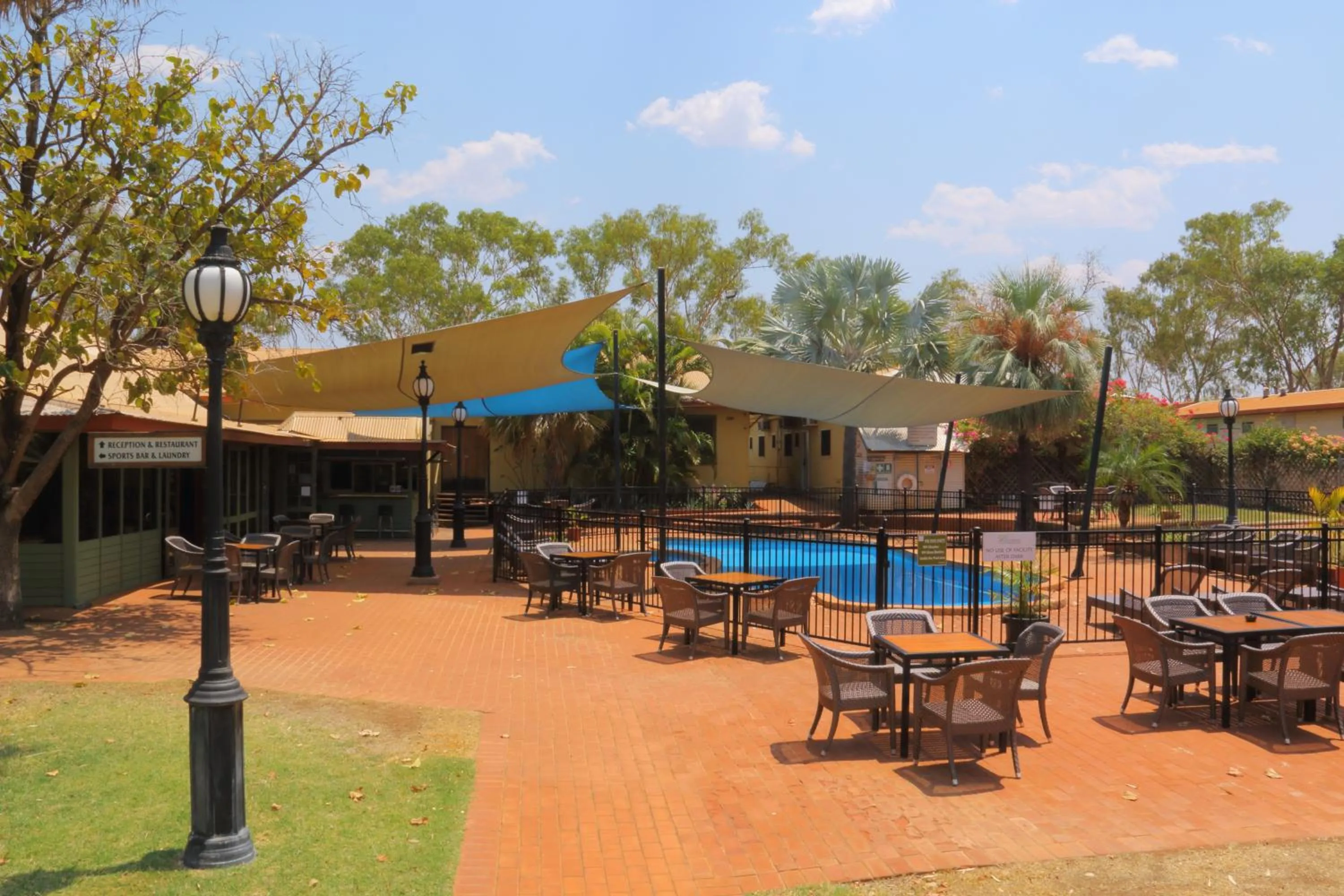 Swimming pool in Kimberley Hotel