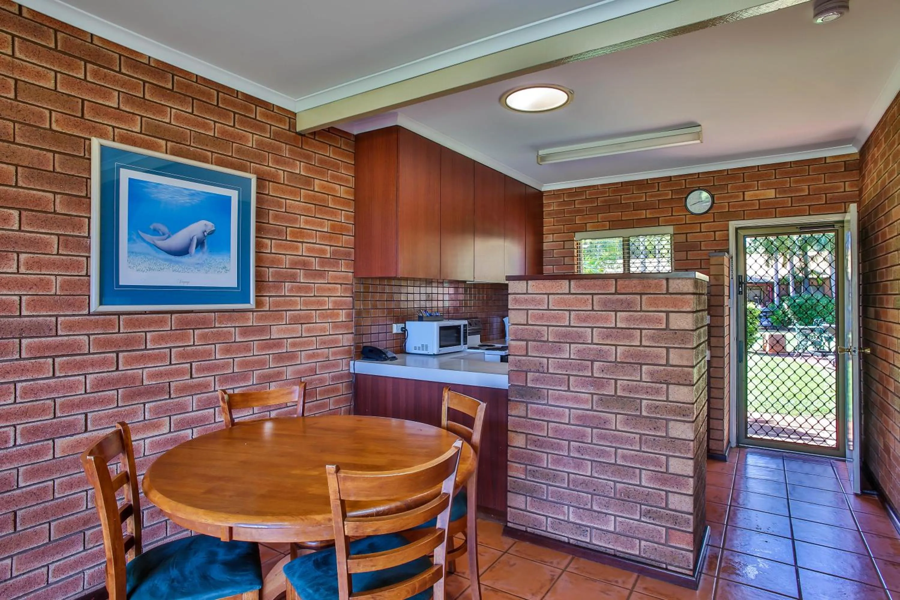 Kitchen or kitchenette in Bayside Holiday Apartments