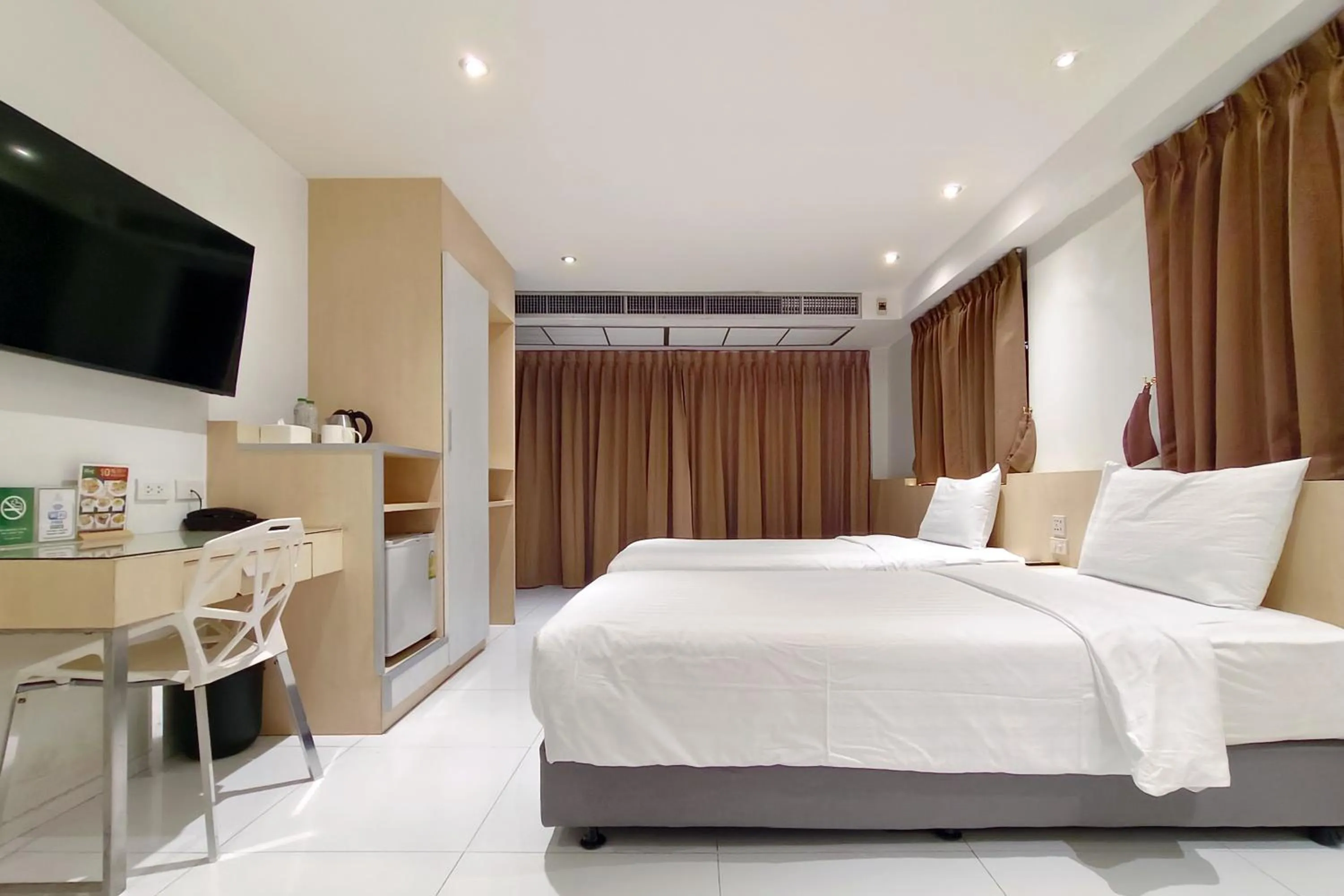 Bed in Ten Stars Hotel