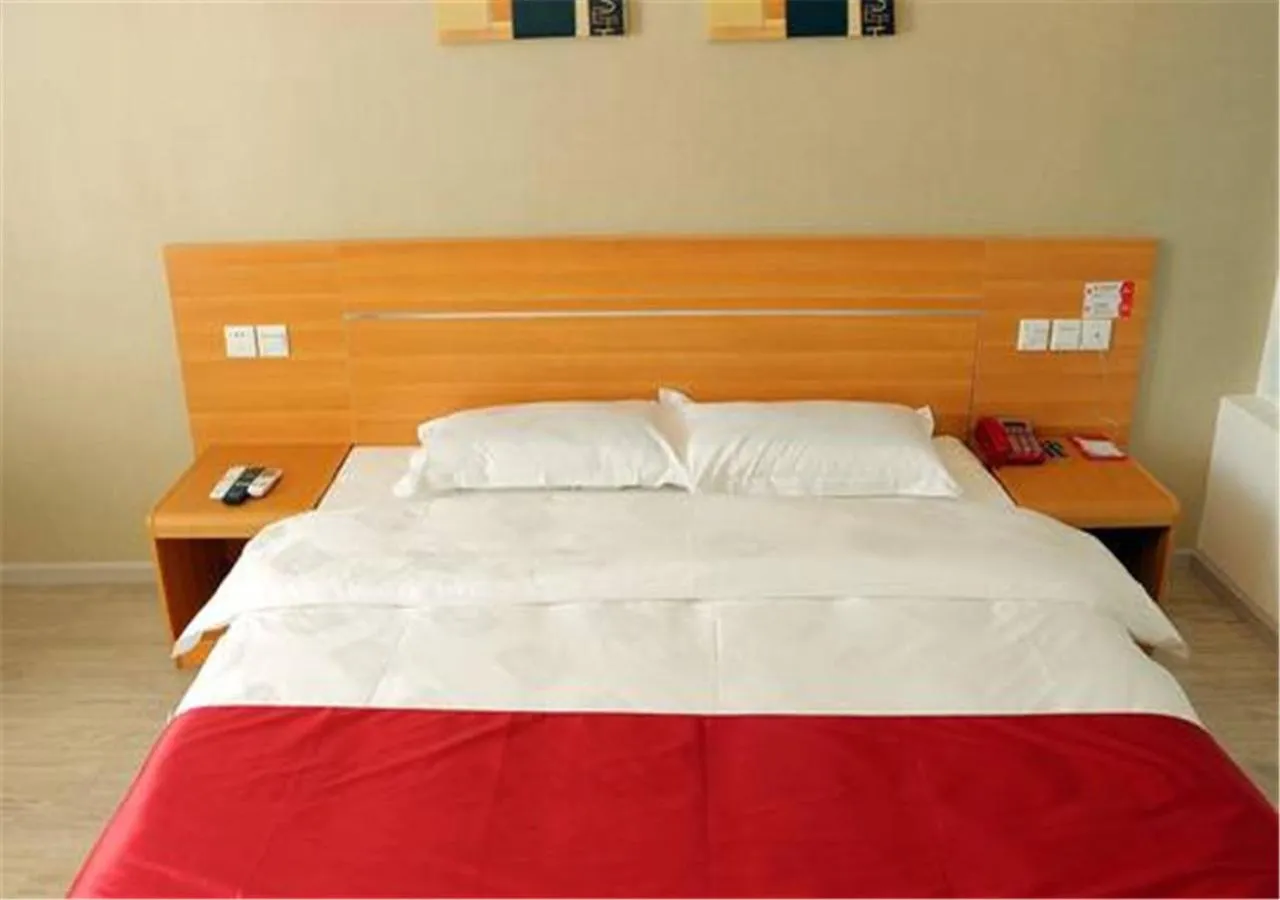 On site, Bed in Thank Inn Chain Hotel Yunnan Lijiang Old Town South Gate