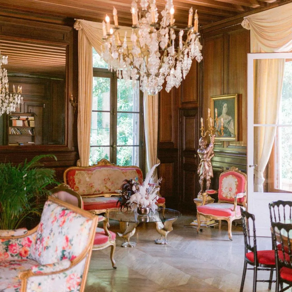Living room in Hostellerie Du Château Les Muids