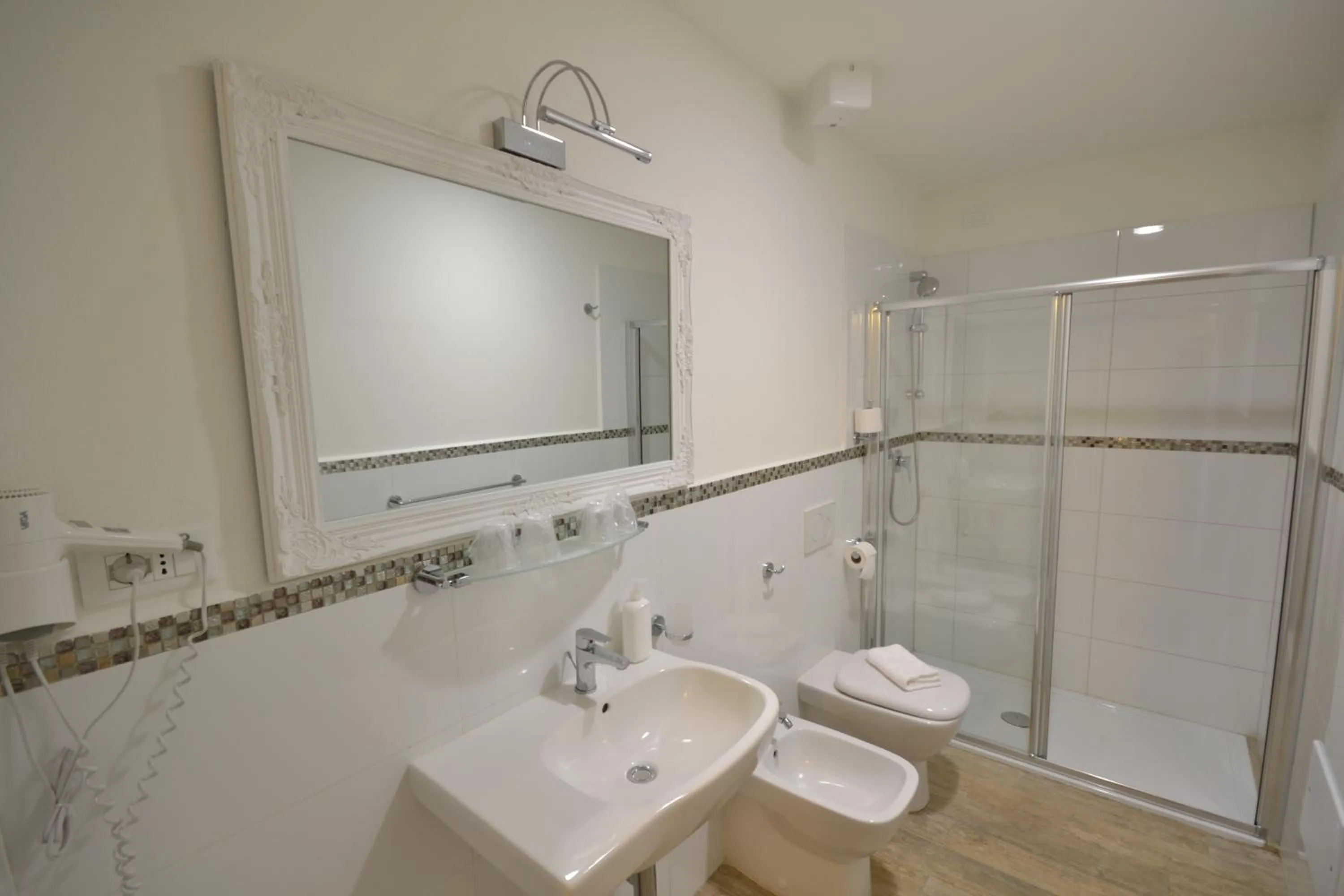 Shower in Affittacamere Casa Dane'