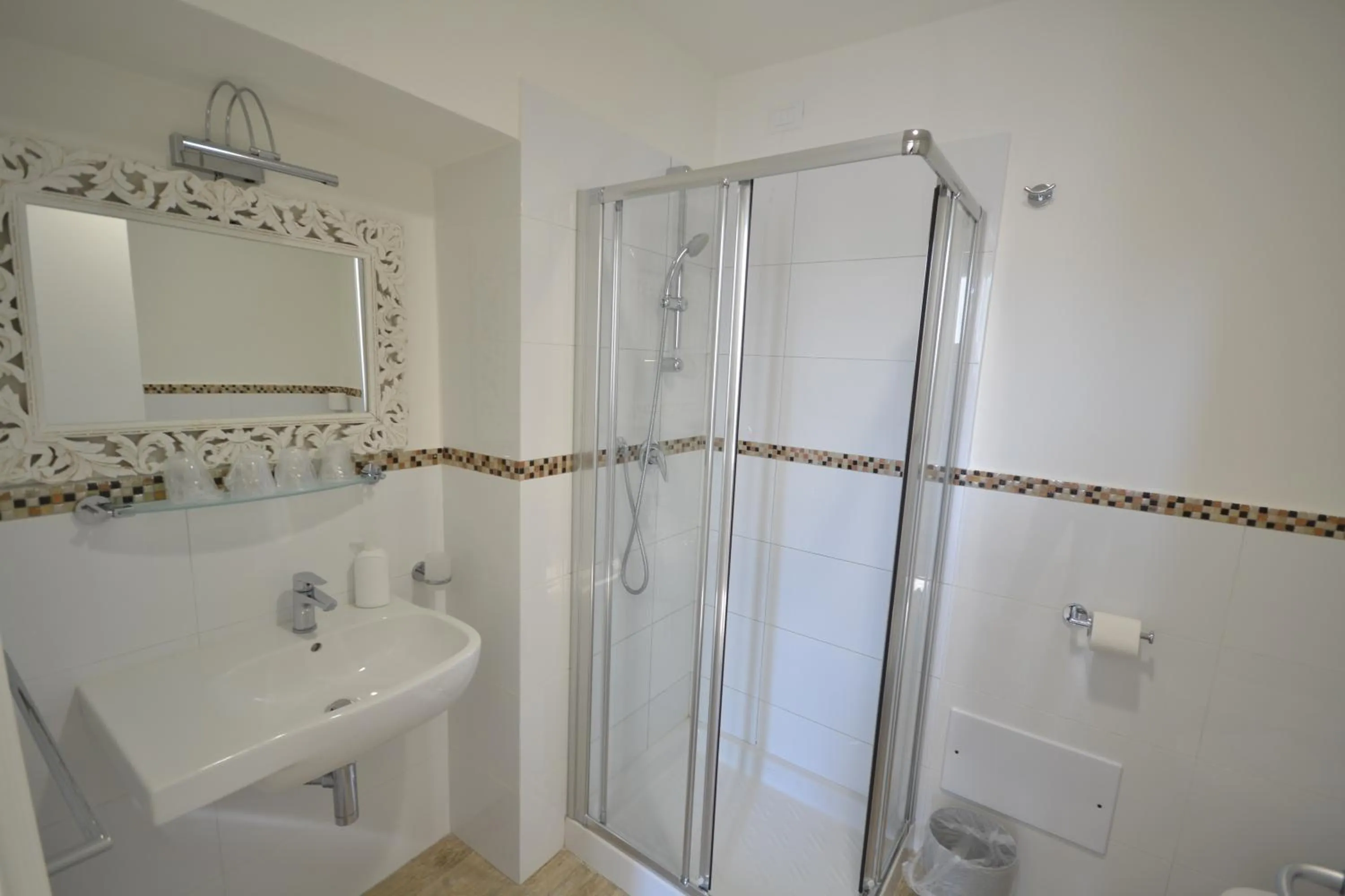 Shower in Affittacamere Casa Dane'