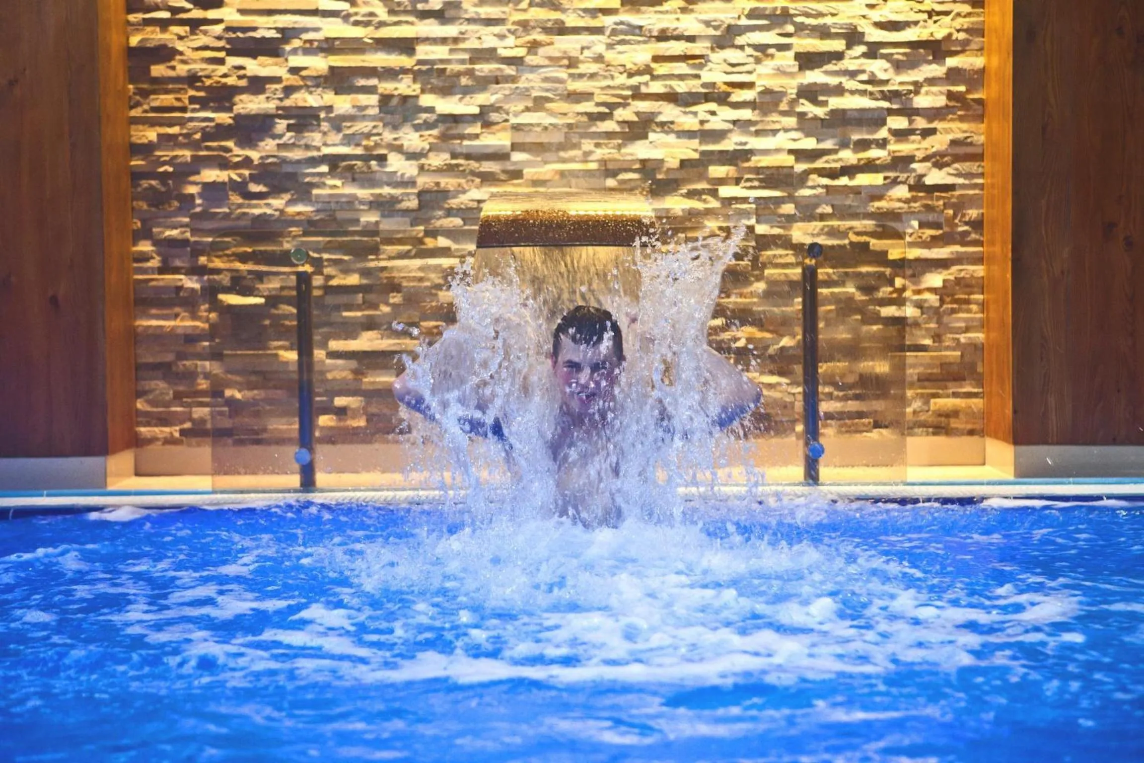 Swimming pool in Hotel Toporów