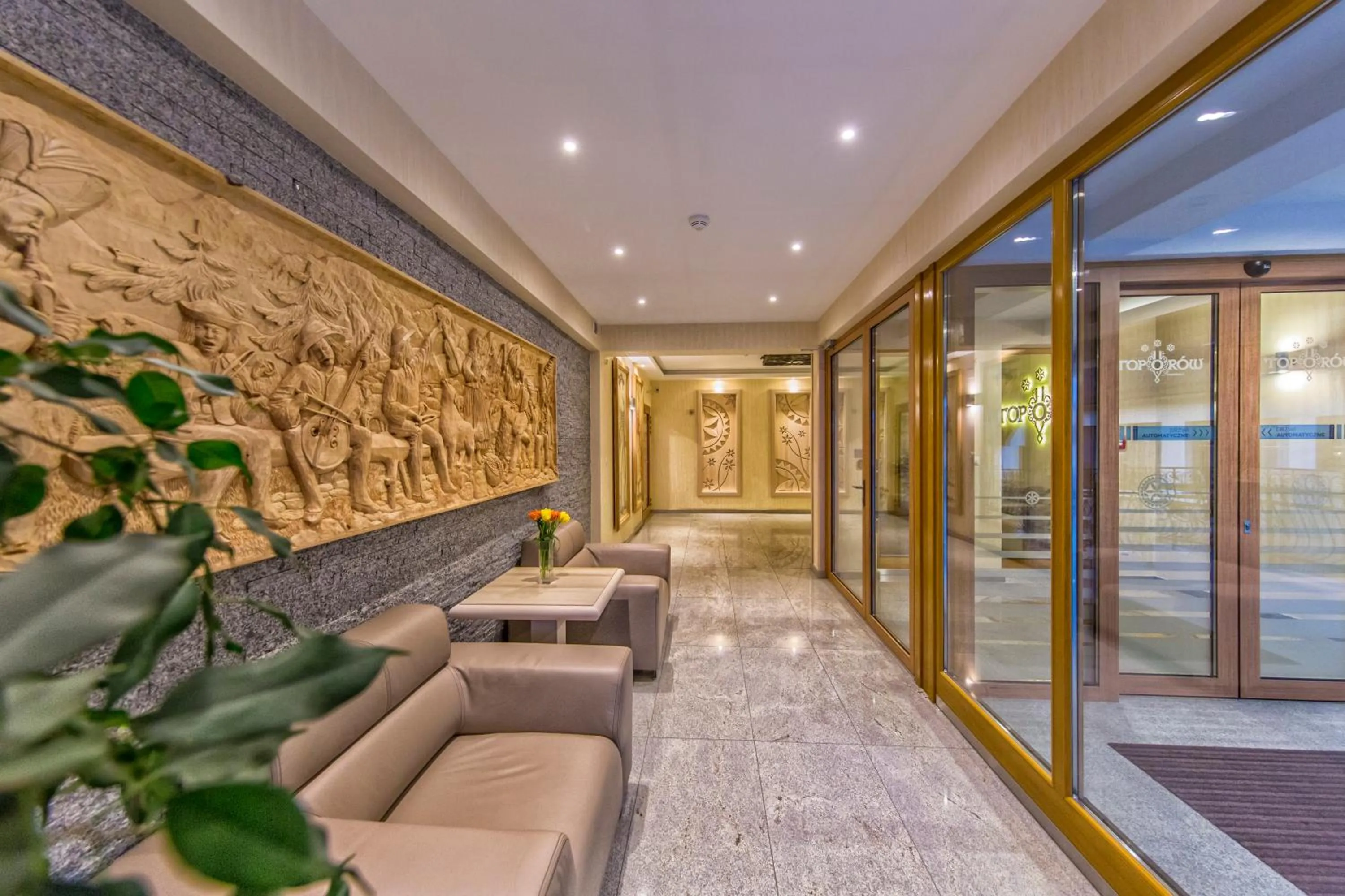 Lobby or reception in Hotel Toporów