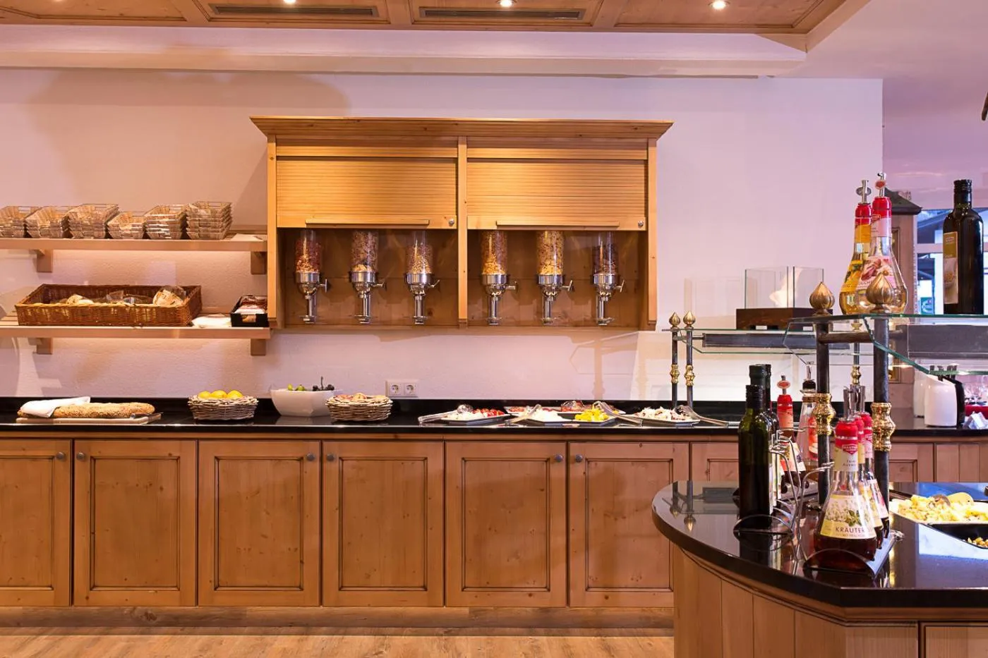 Buffet breakfast in Hotel Sonnleiten