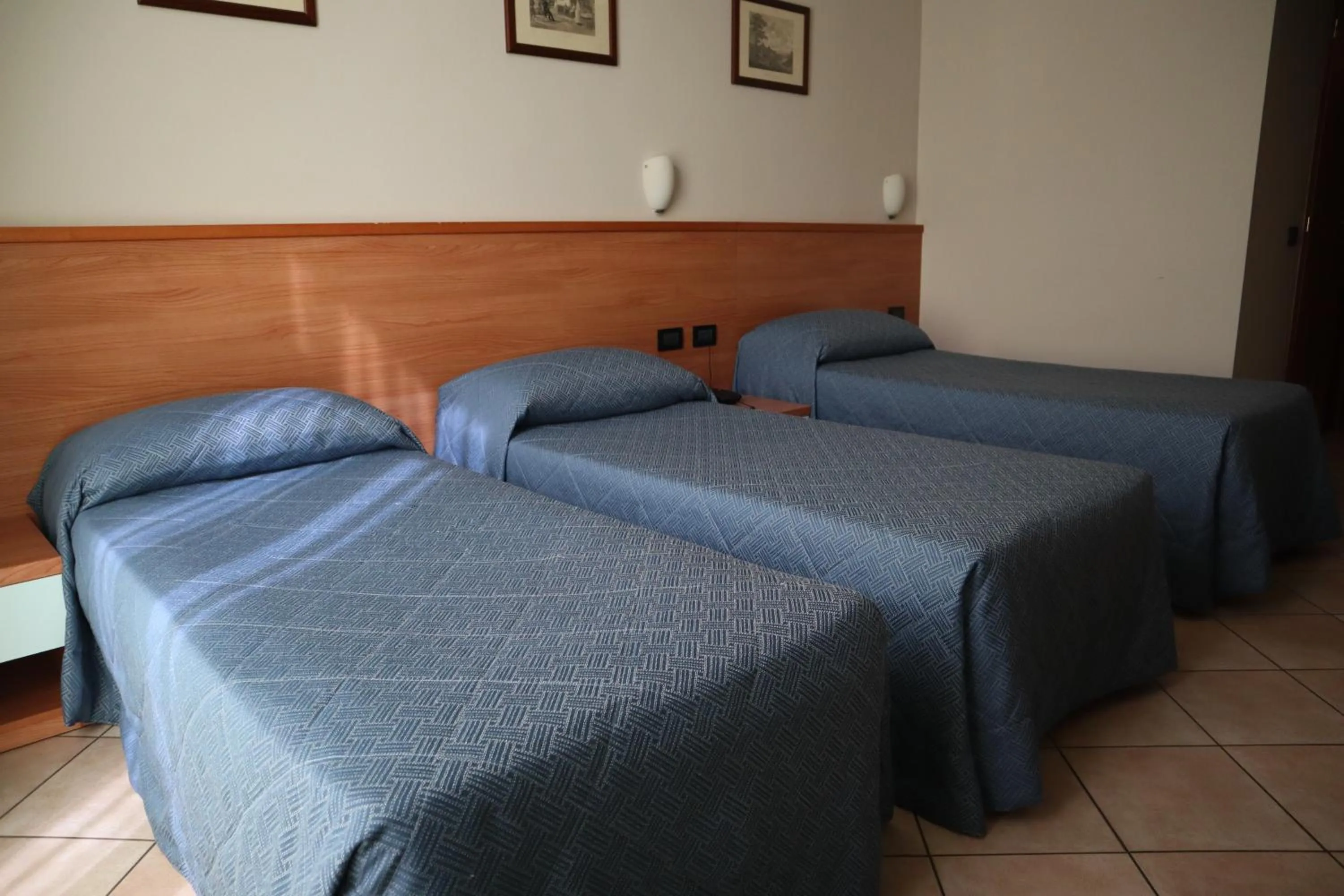 Bedroom, Bed in Albergo Salerno