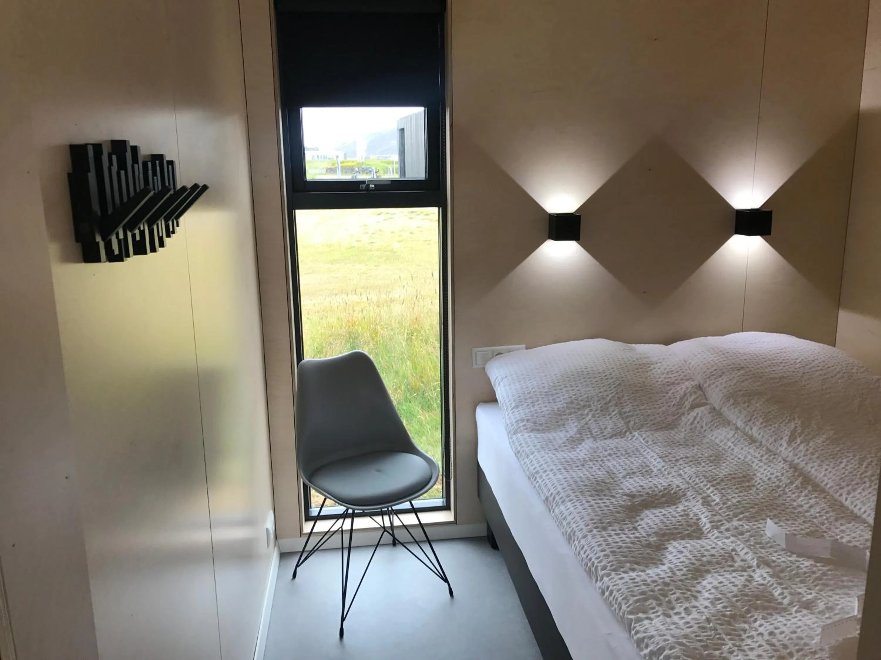 Bed in Harbour View Cottages Grindavik