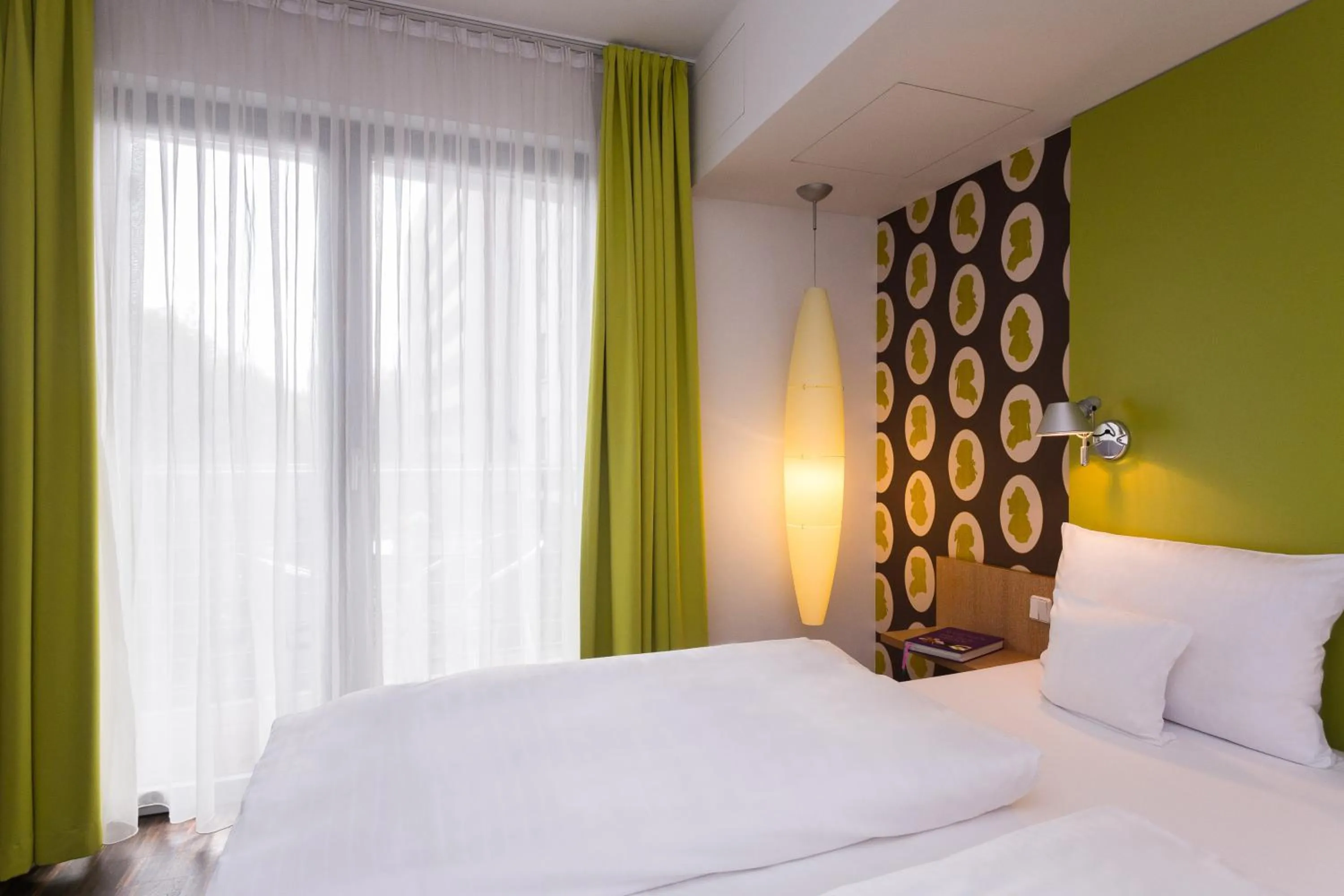 Bedroom, Bed in Grimm's Berlin Mitte