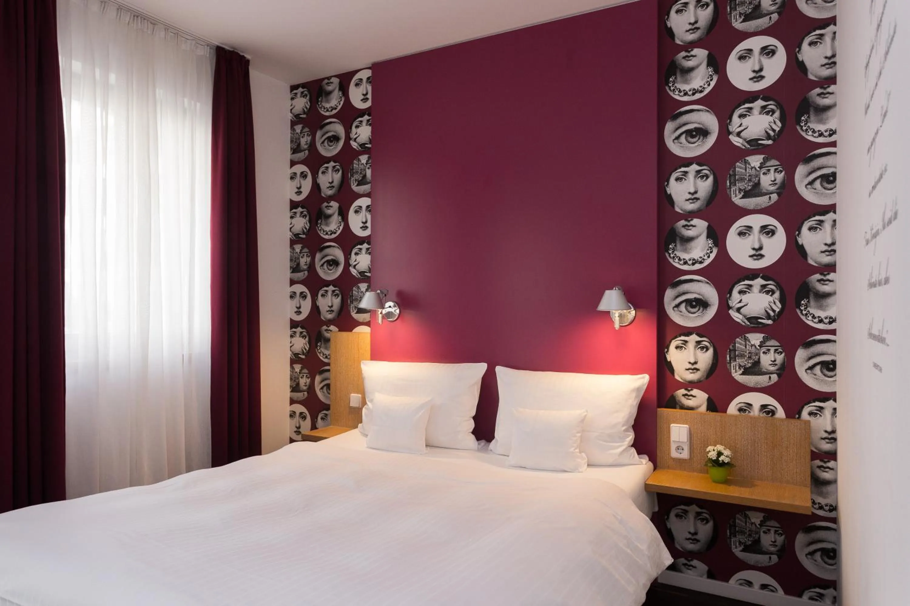 Bedroom, Bed in Grimm's Berlin Mitte