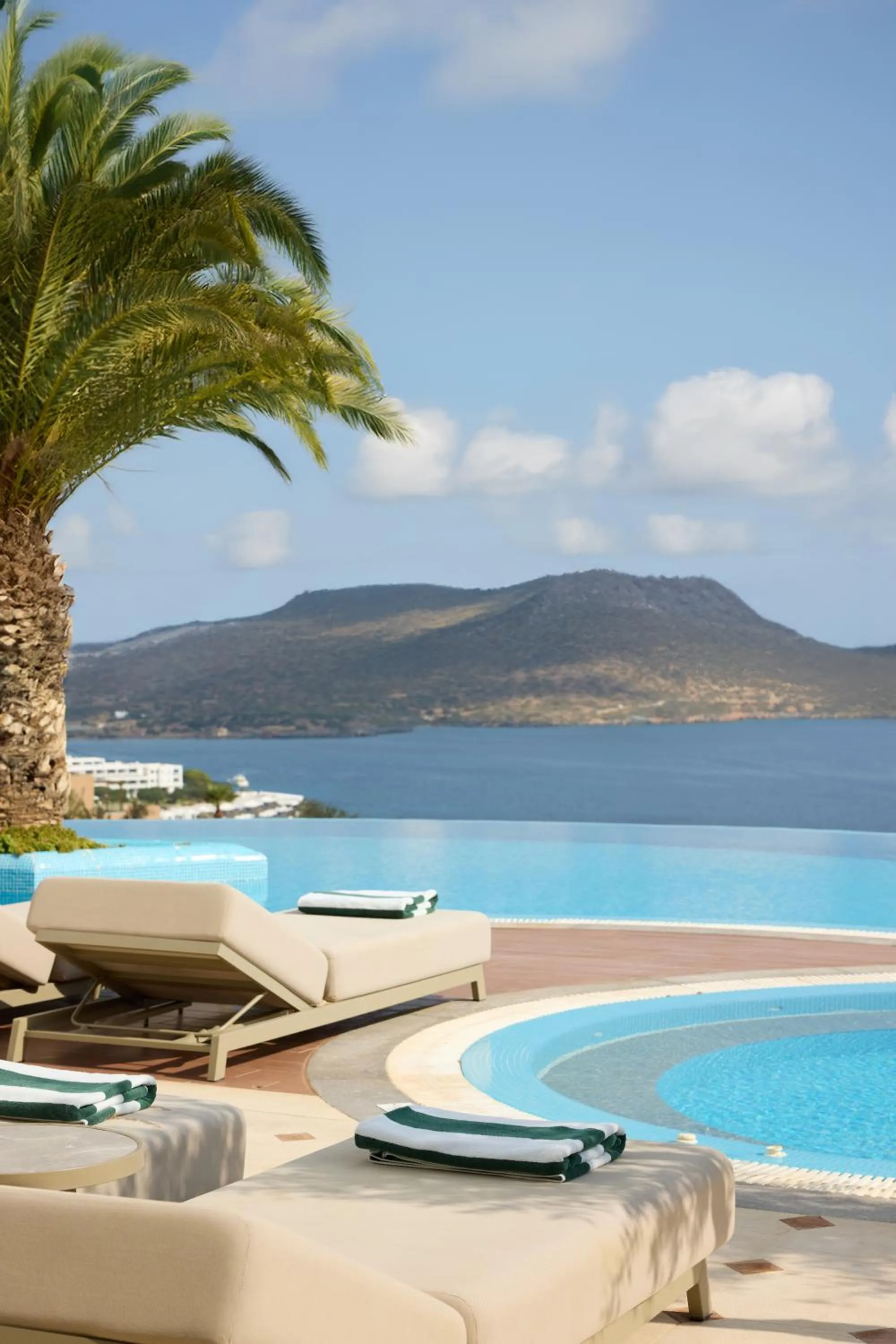 Pool view in Elounda Gulf Villas by Sandglass