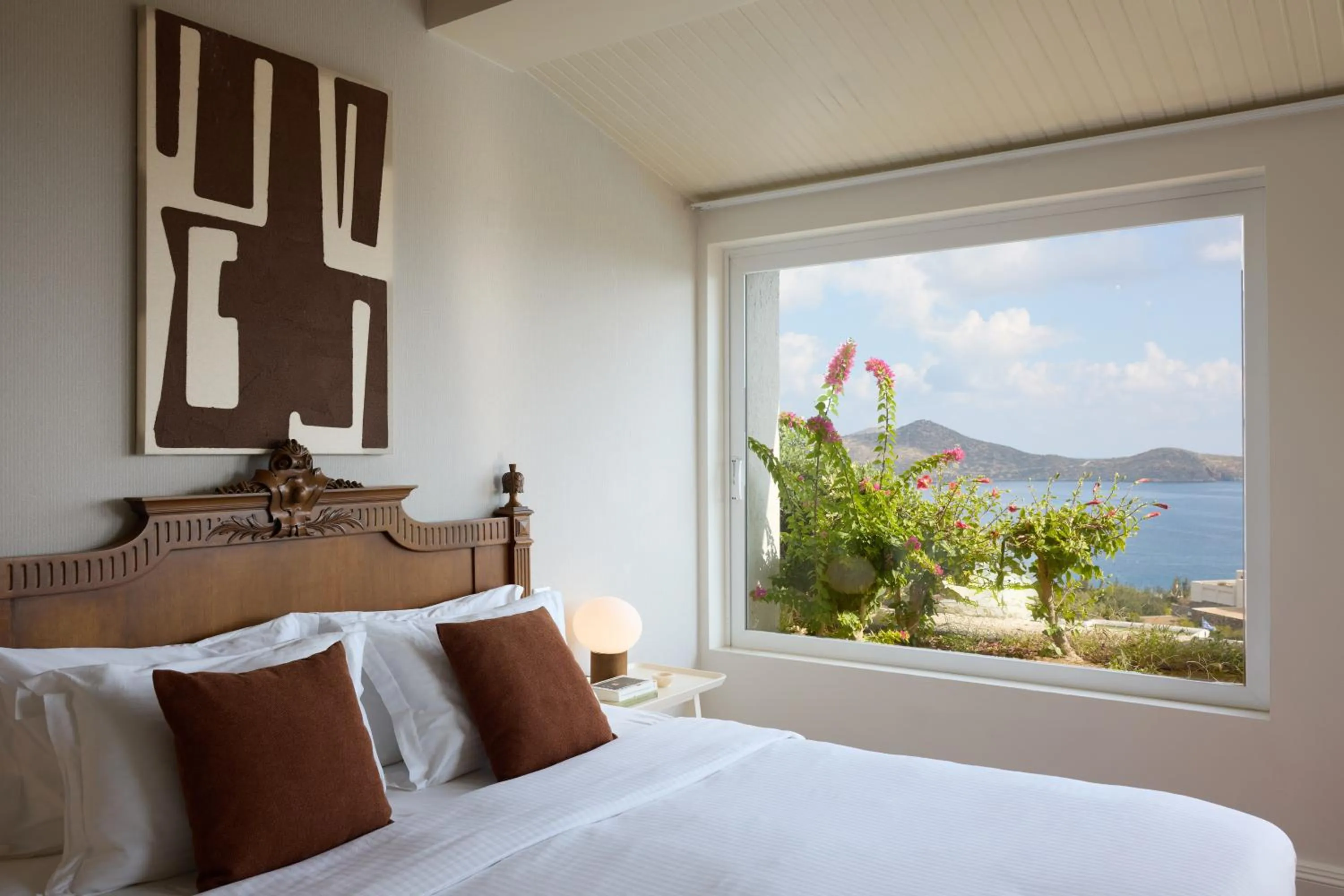 Bed in Elounda Gulf Villas by Sandglass