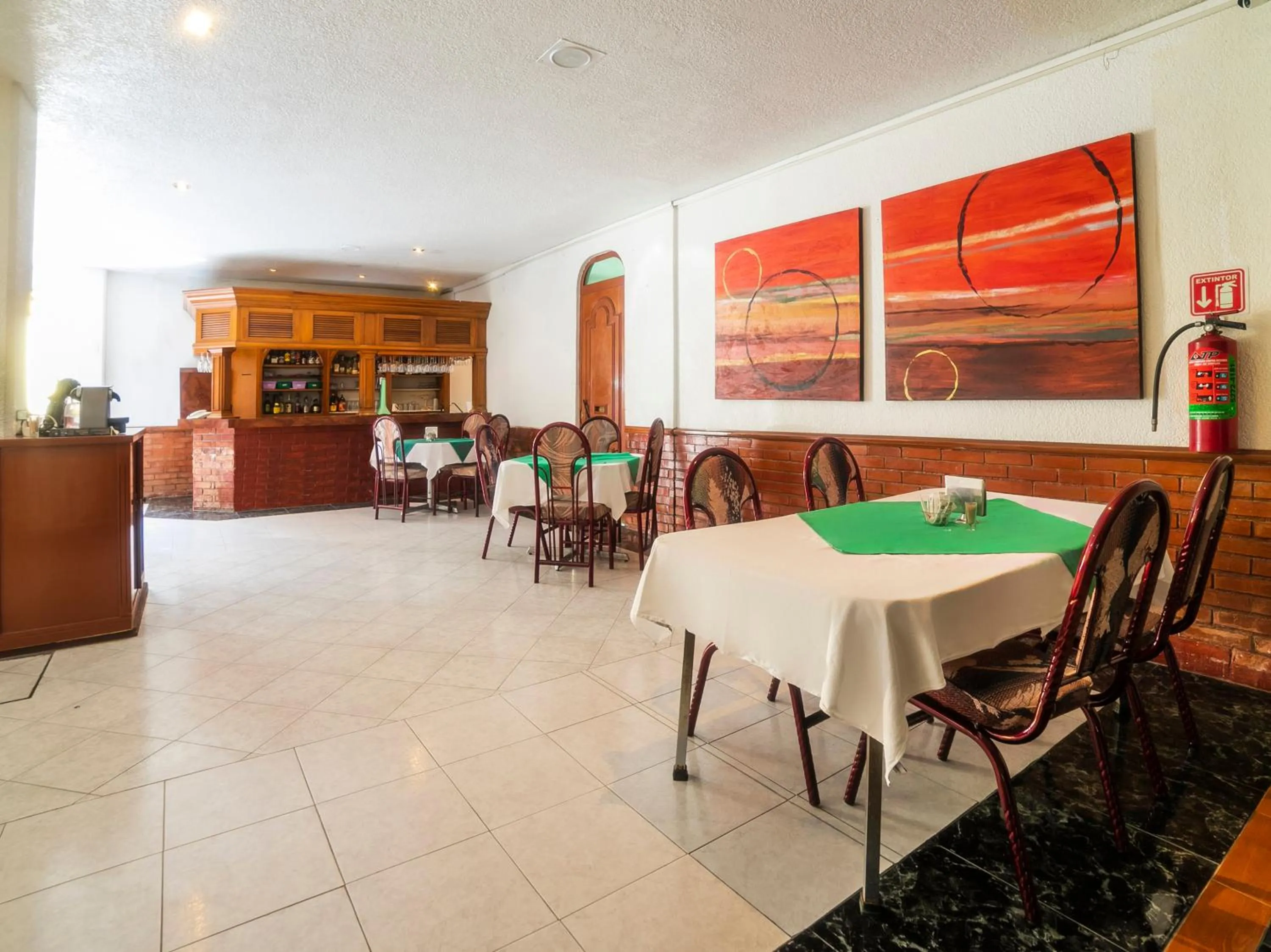 Restaurant/places to eat in Autoparador Del Valle