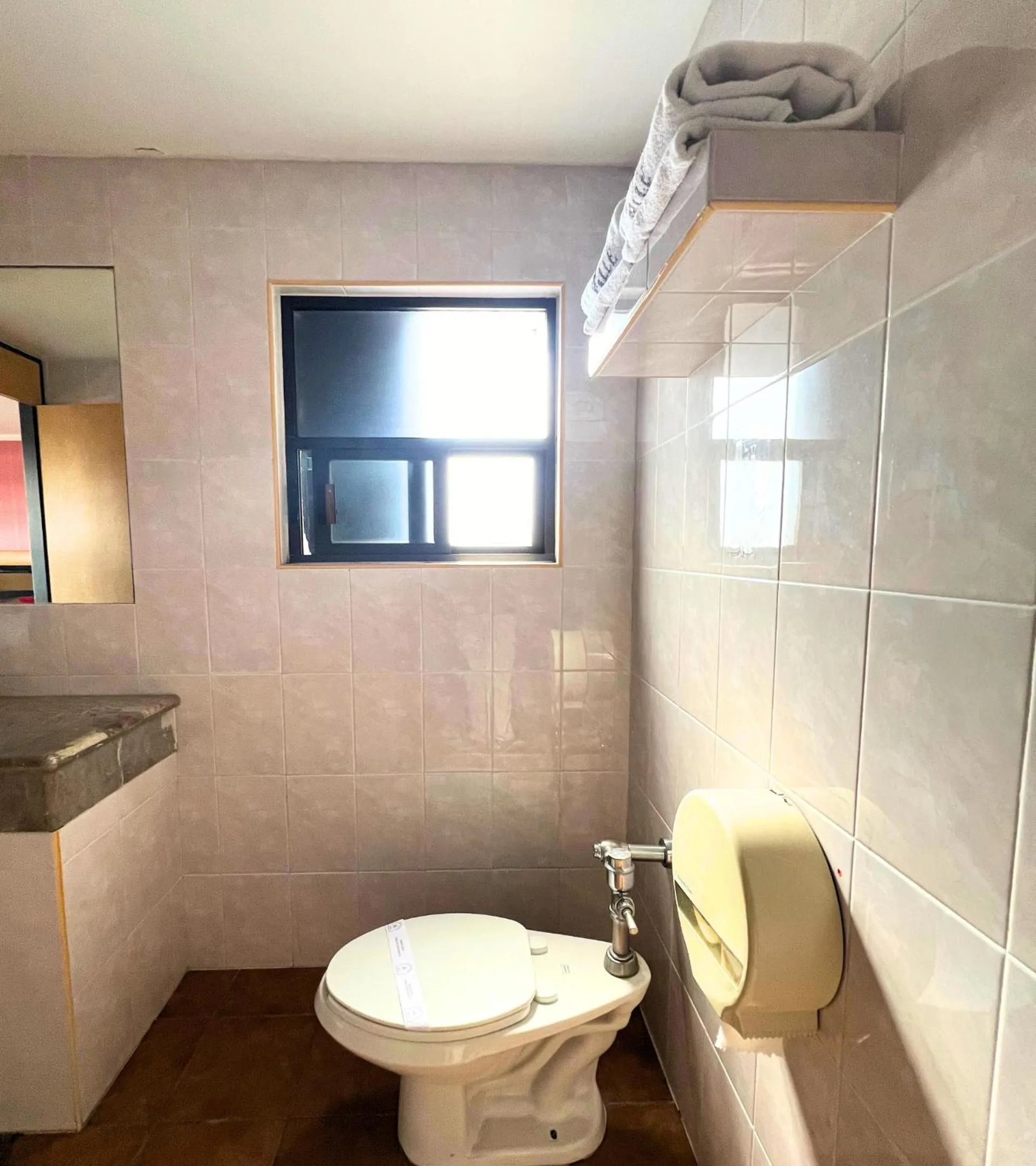 Bathroom in Autoparador Del Valle