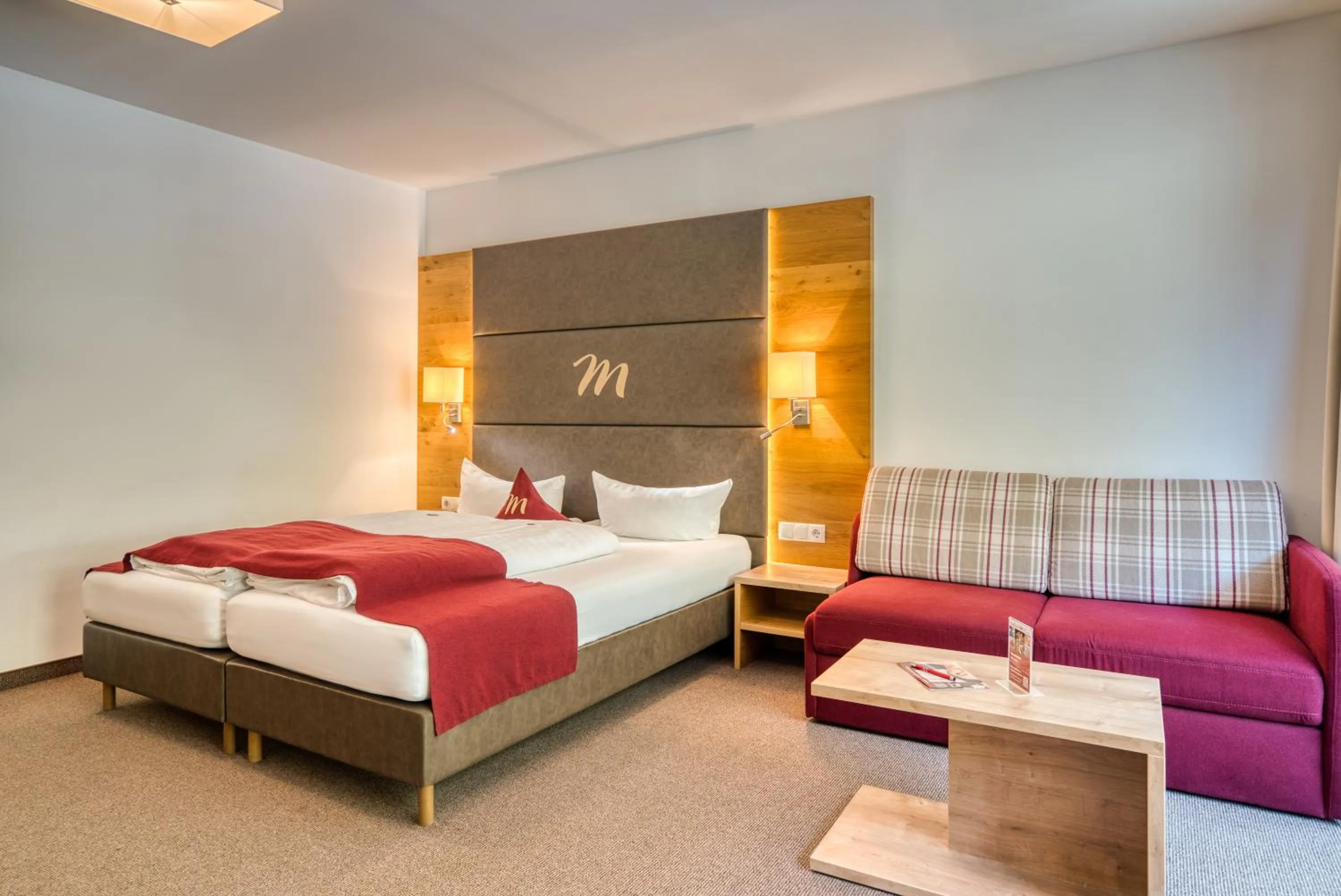 Photo of the whole room, Bed in Mallaun Hotel.Erlebnis