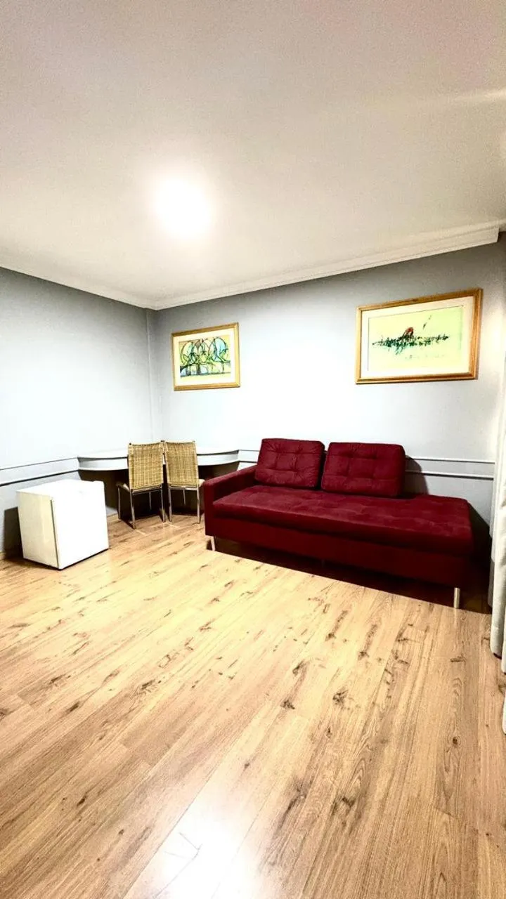 HOTEL DEL REY CURITIBA by POTY - NA FAMOSA RUA XV DE NOVEMBRO