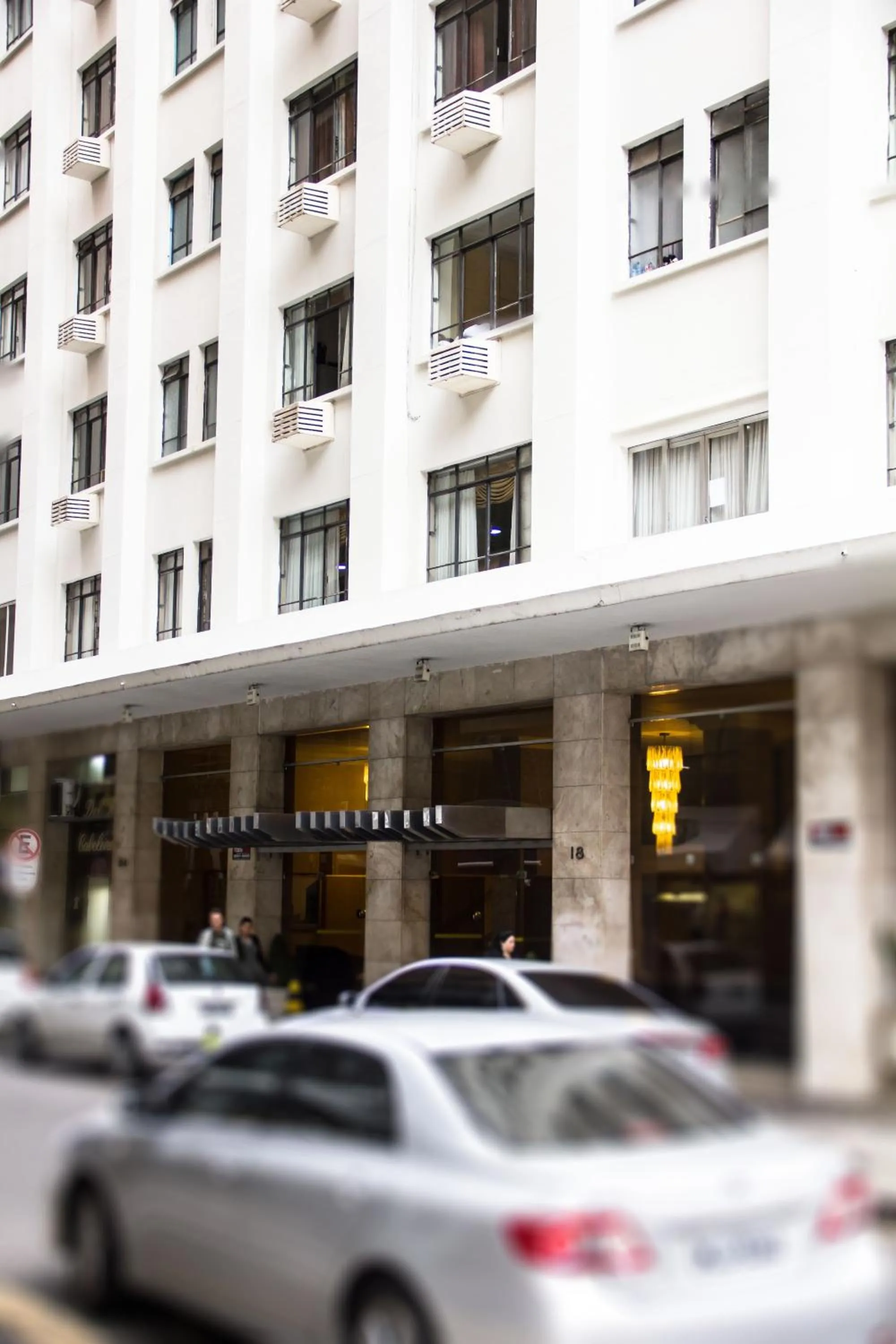 Facade/entrance in HOTEL DEL REY CURITIBA by POTY - NA FAMOSA RUA XV DE NOVEMBRO