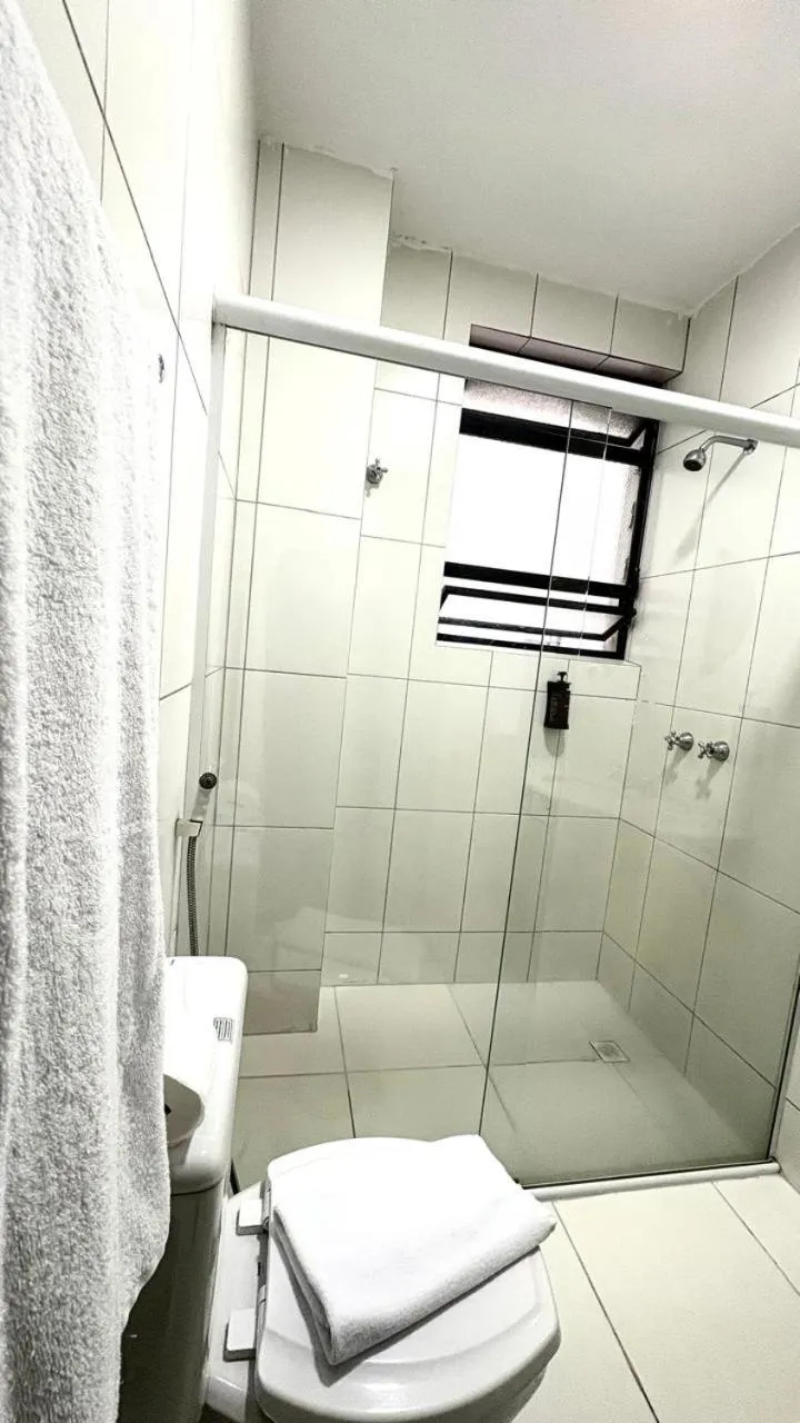 HOTEL DEL REY CURITIBA by POTY - NA FAMOSA RUA XV DE NOVEMBRO