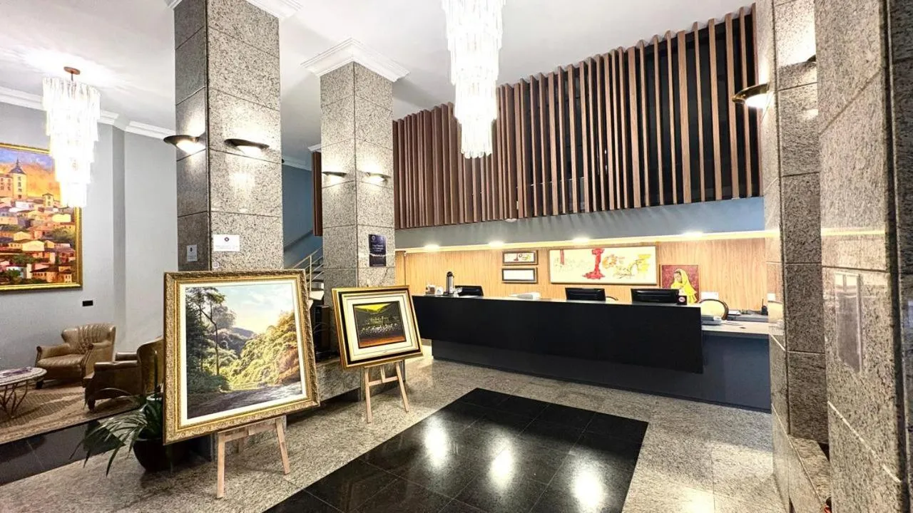 HOTEL DEL REY CURITIBA by POTY - NA FAMOSA RUA XV DE NOVEMBRO