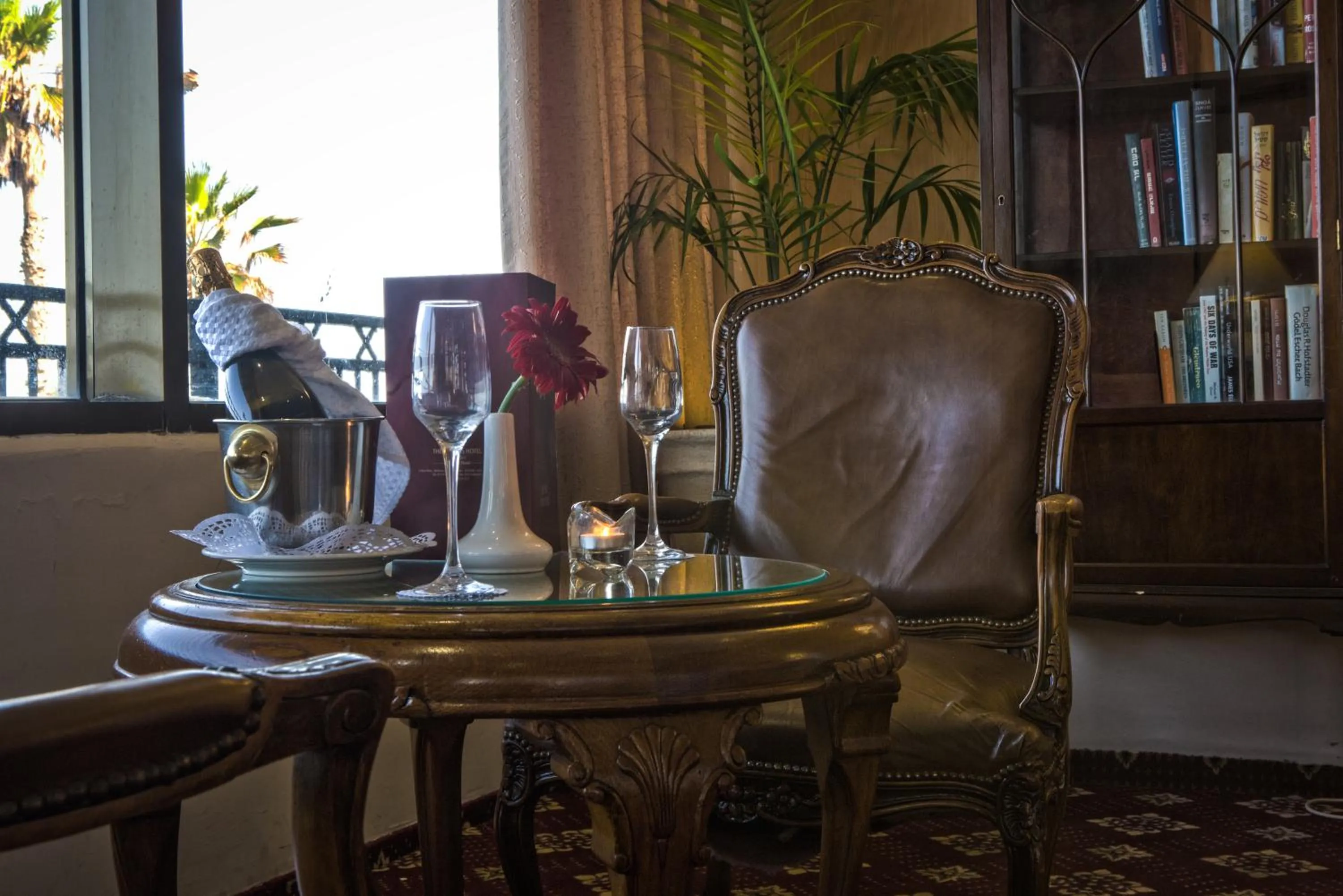 The Seasons Hotel -Studio & Suite