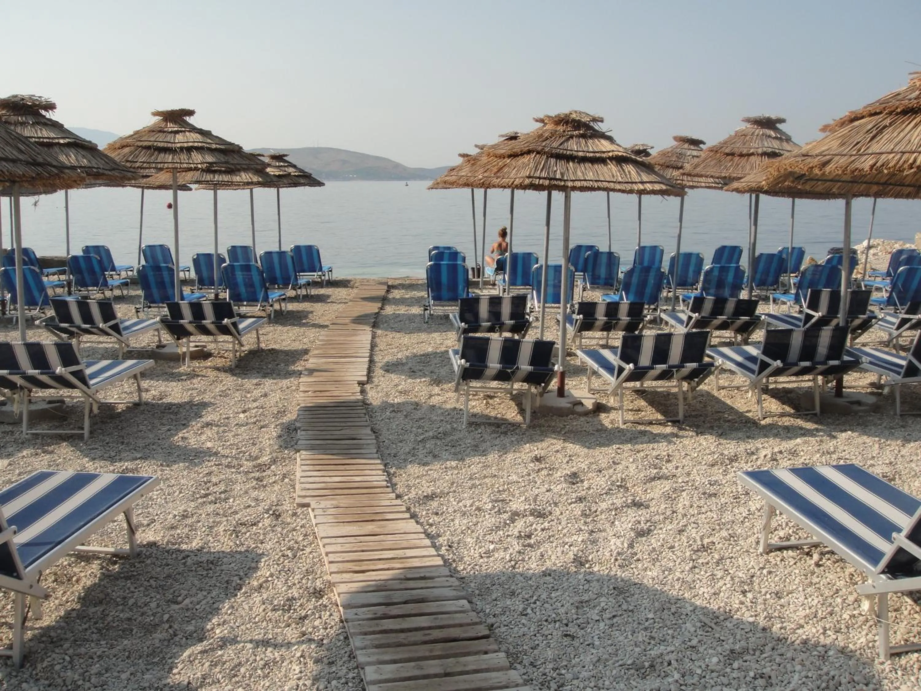 Mojito Beach Apartments with Sea View &Free Parking