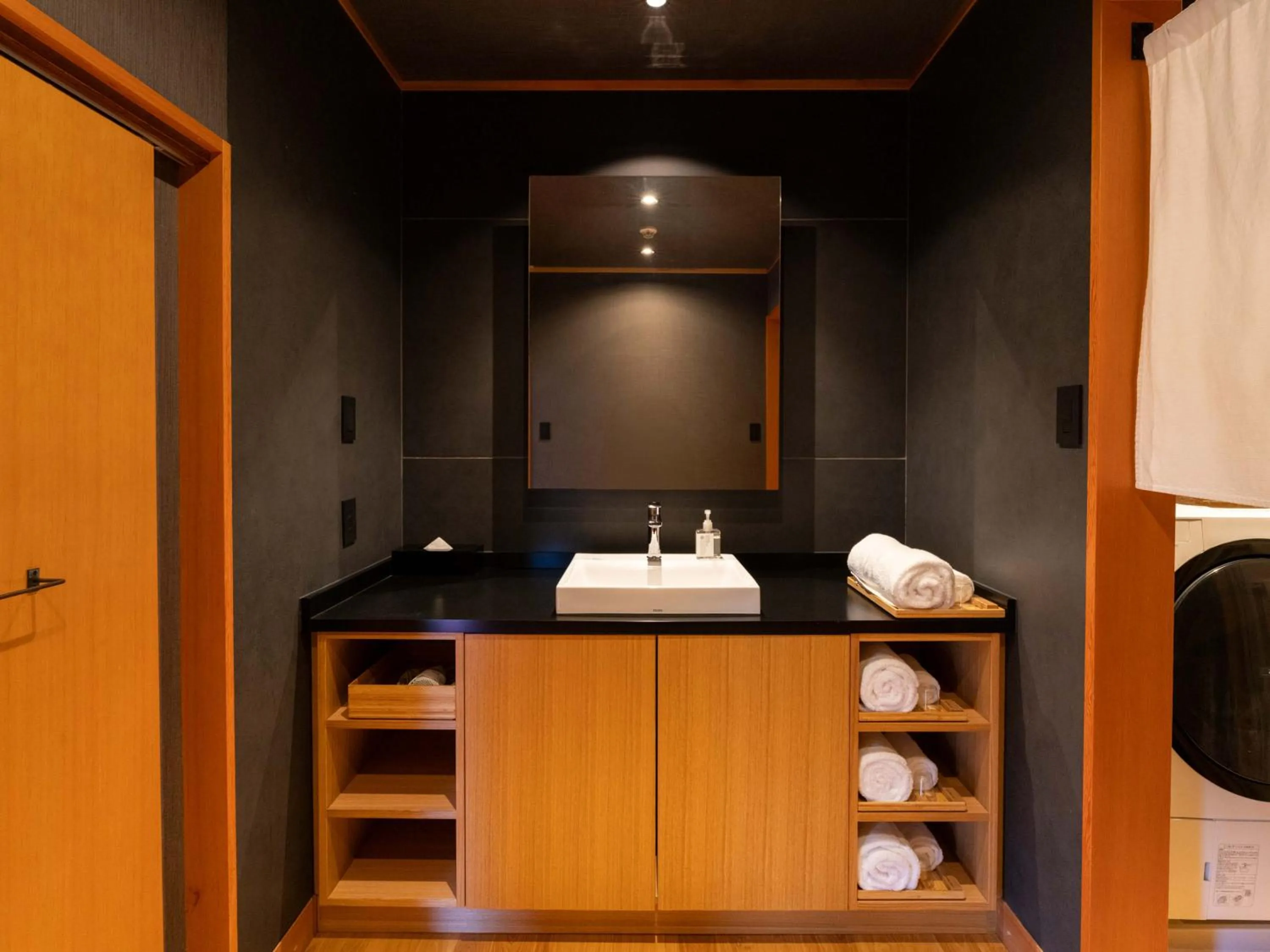 Photo of the whole room in Temple Hotel Takayama Zenkoji