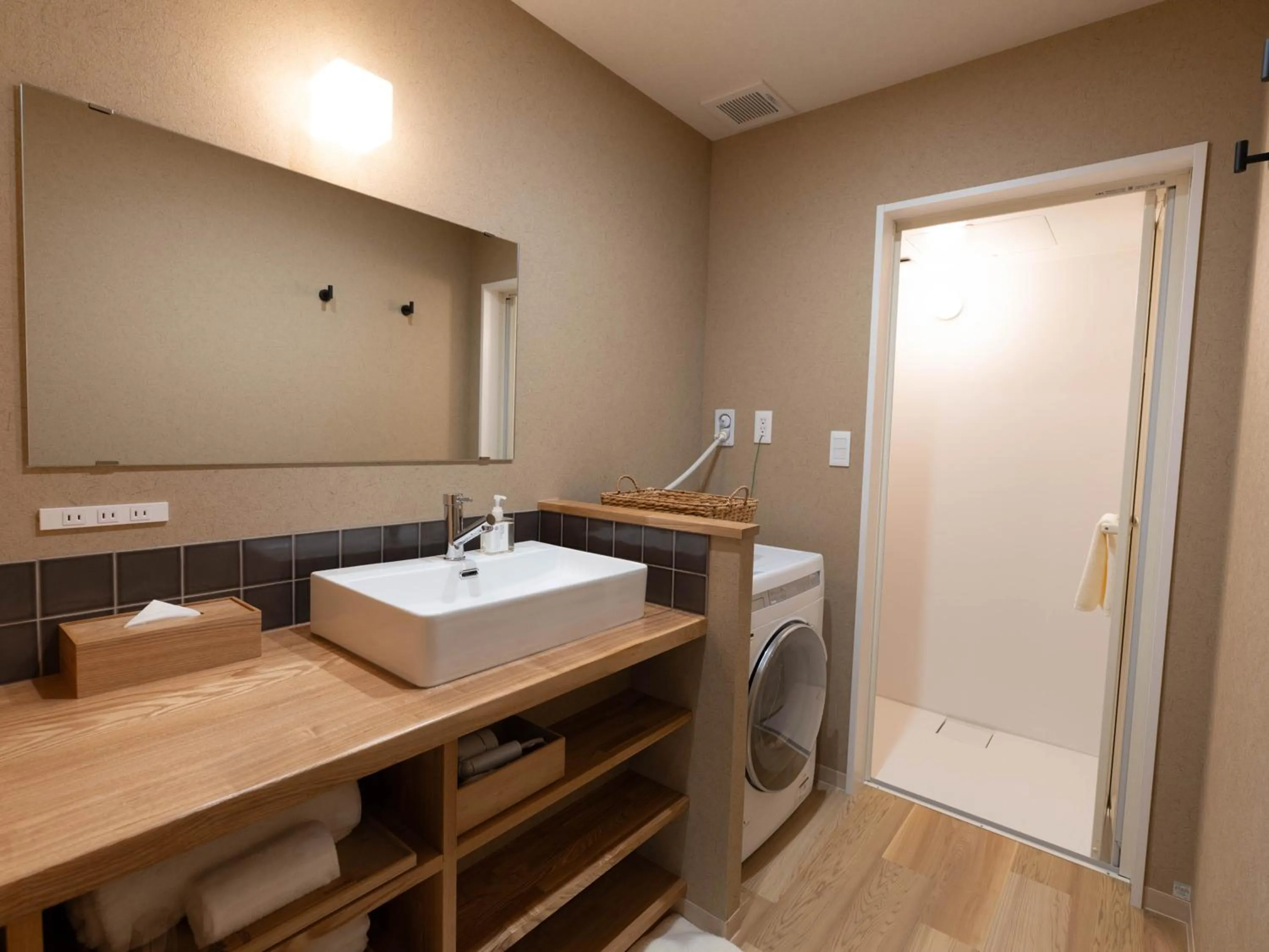 Shower in Temple Hotel Takayama Zenkoji