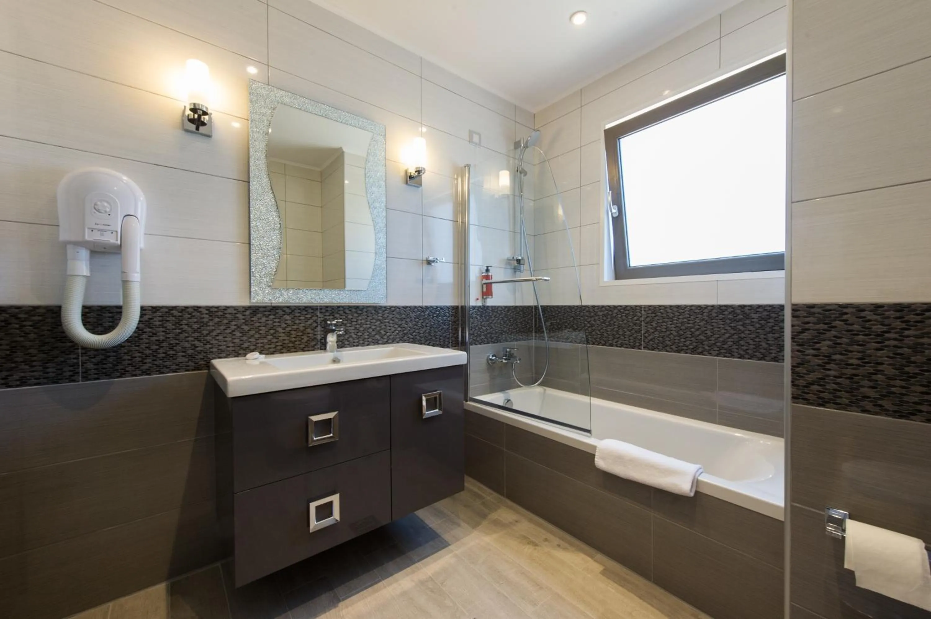 Bathroom in Adams Hotel