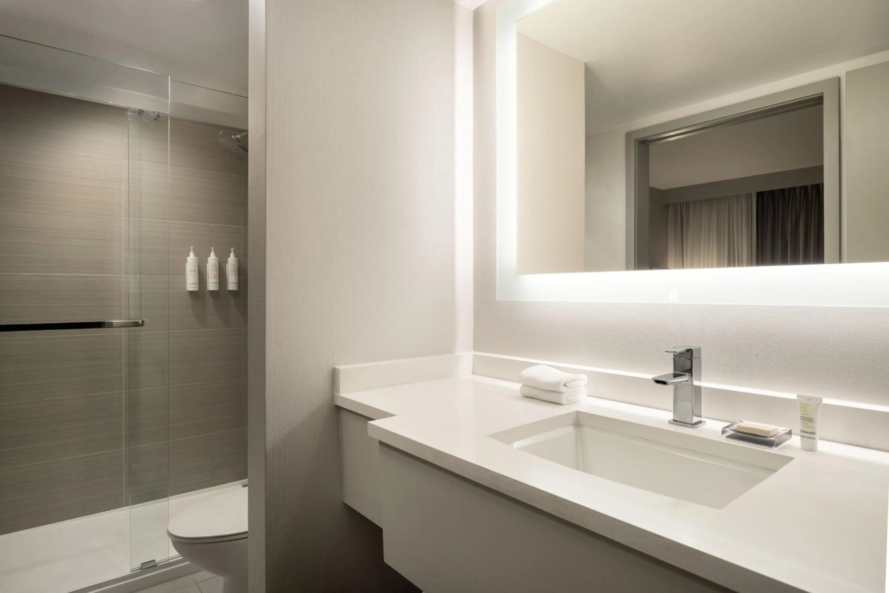 Bathroom in Costa Mesa Marriott