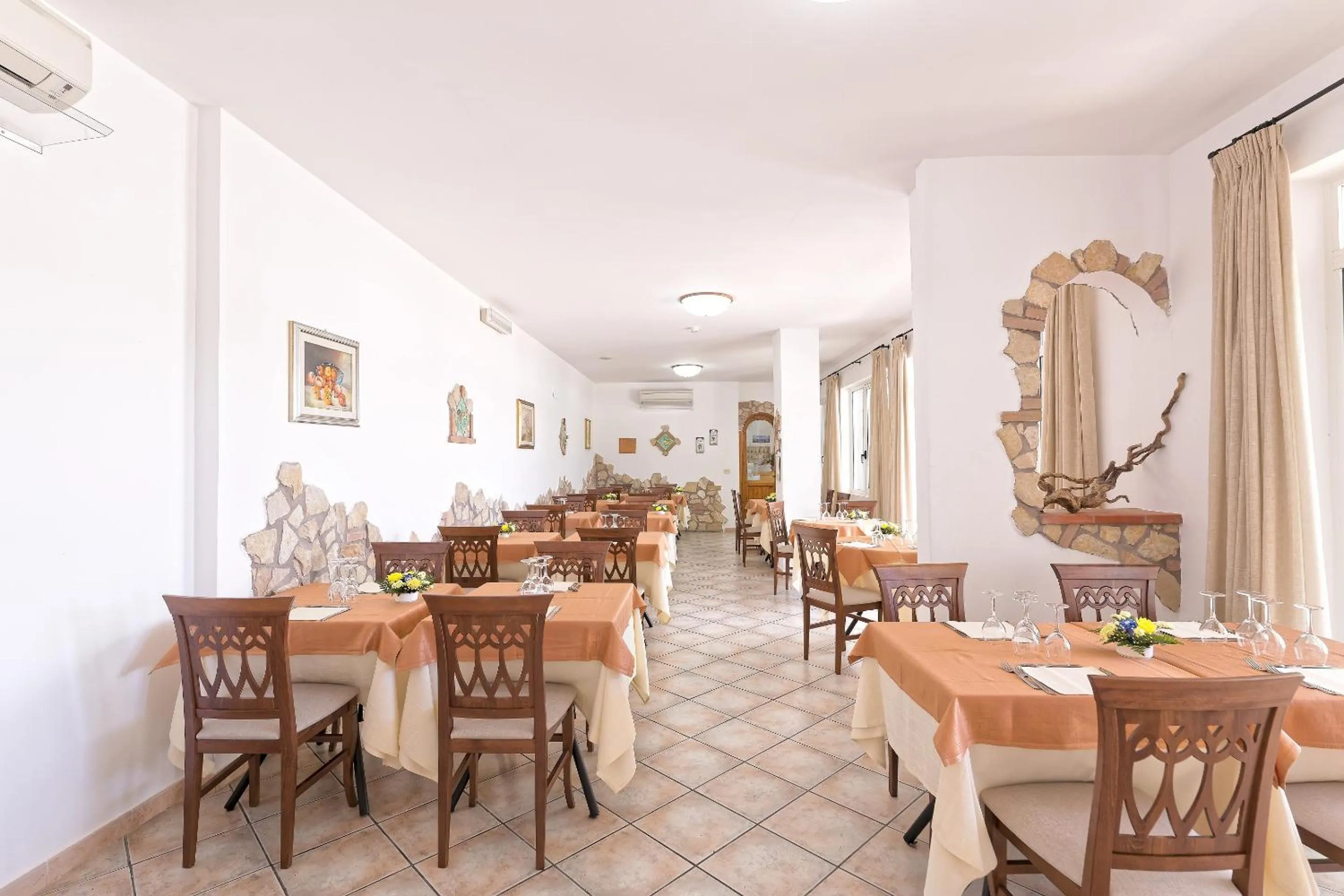 Restaurant/places to eat in Hotel Villa D'Orta