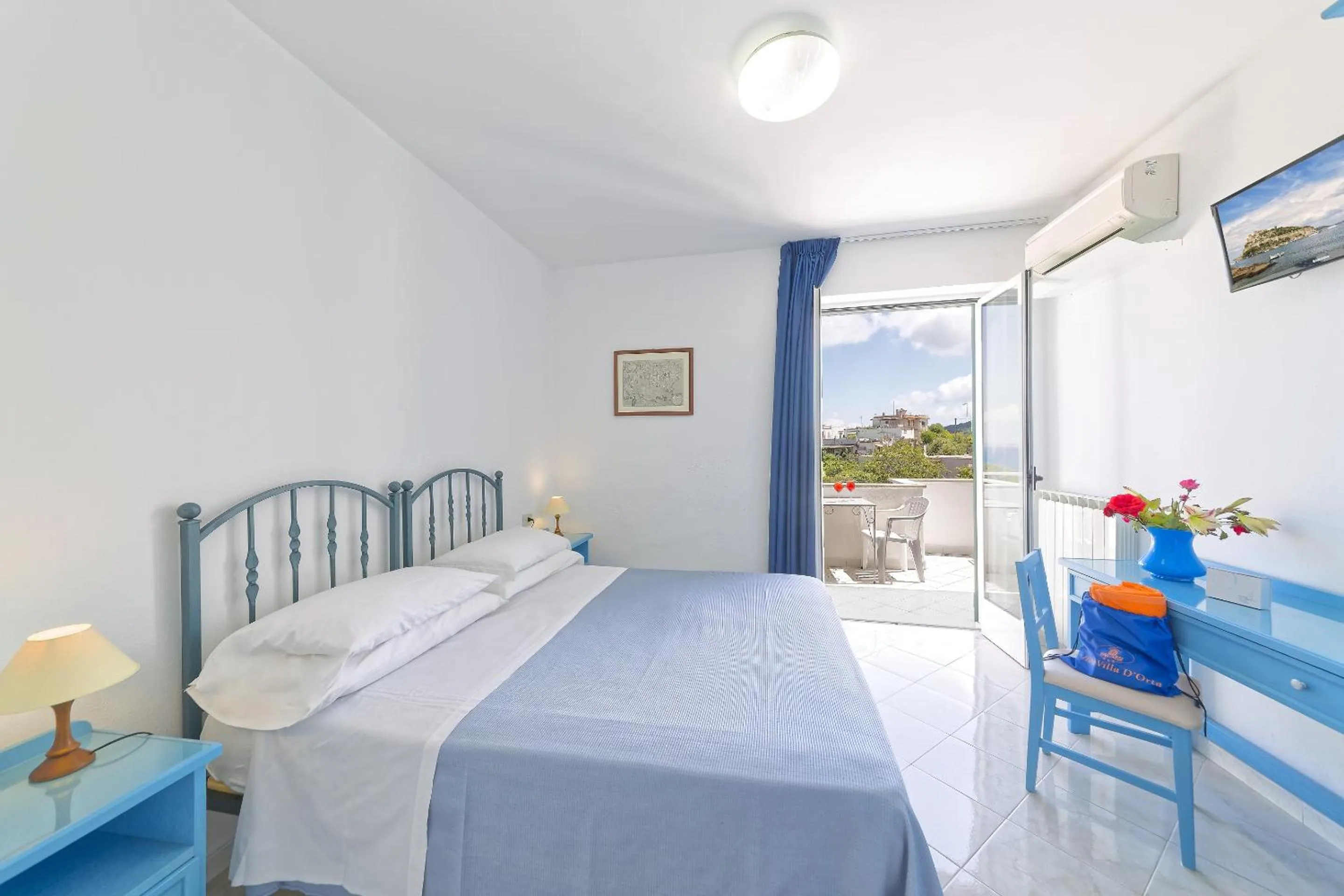 Bedroom, Bed in Hotel Villa D'Orta