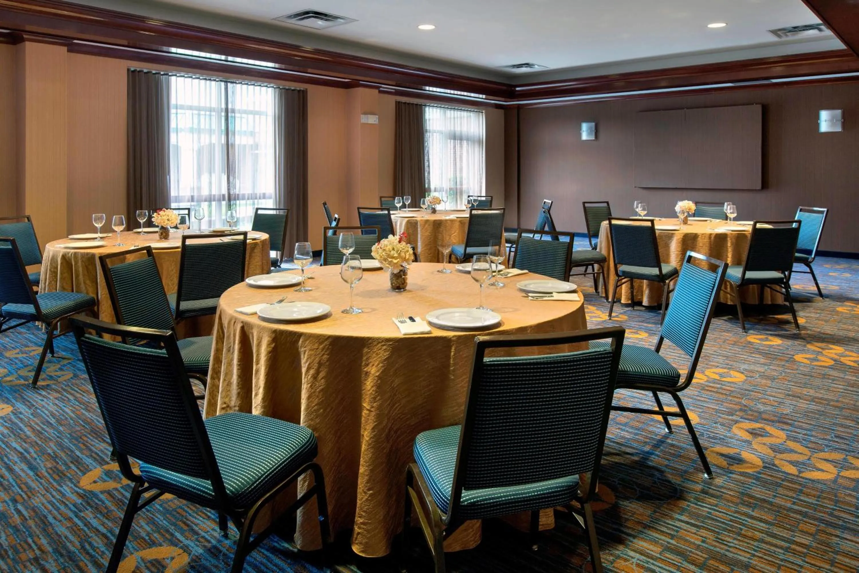 Meeting/conference room in Courtyard by Marriott Basking Ridge